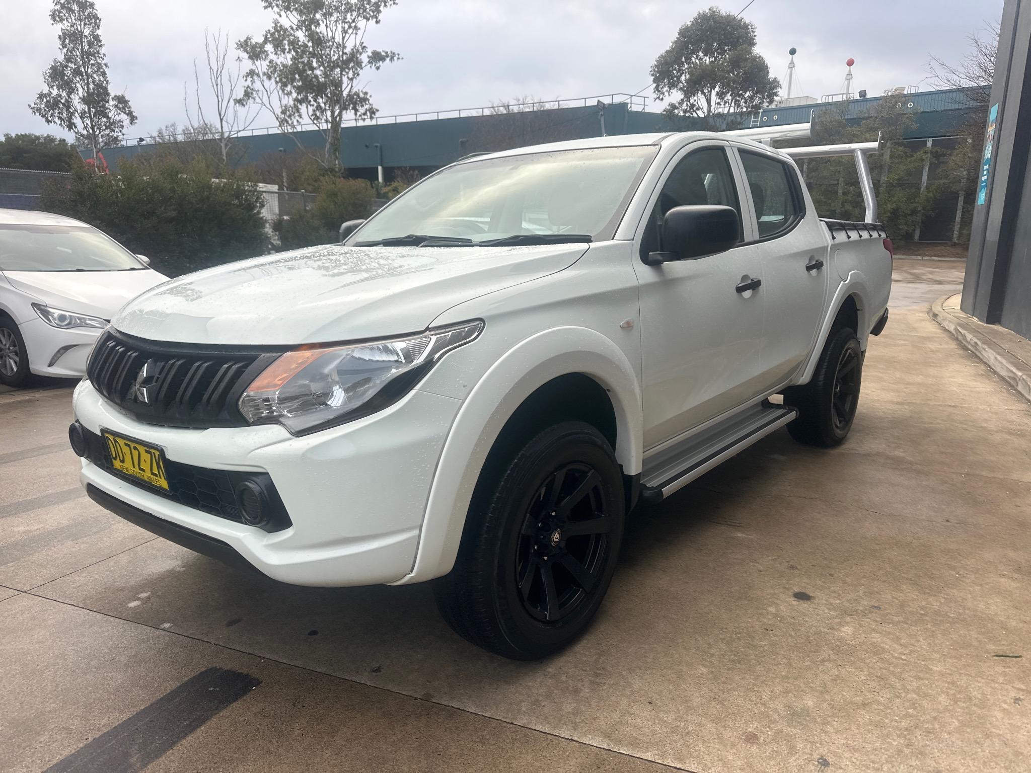 MITSUBISHI TRITON MQ MY17 GLX+ UTILITY DOUBLE CAB 4DR SPTS AUTO 5SP 4X4 985KG 2.4DT image 20