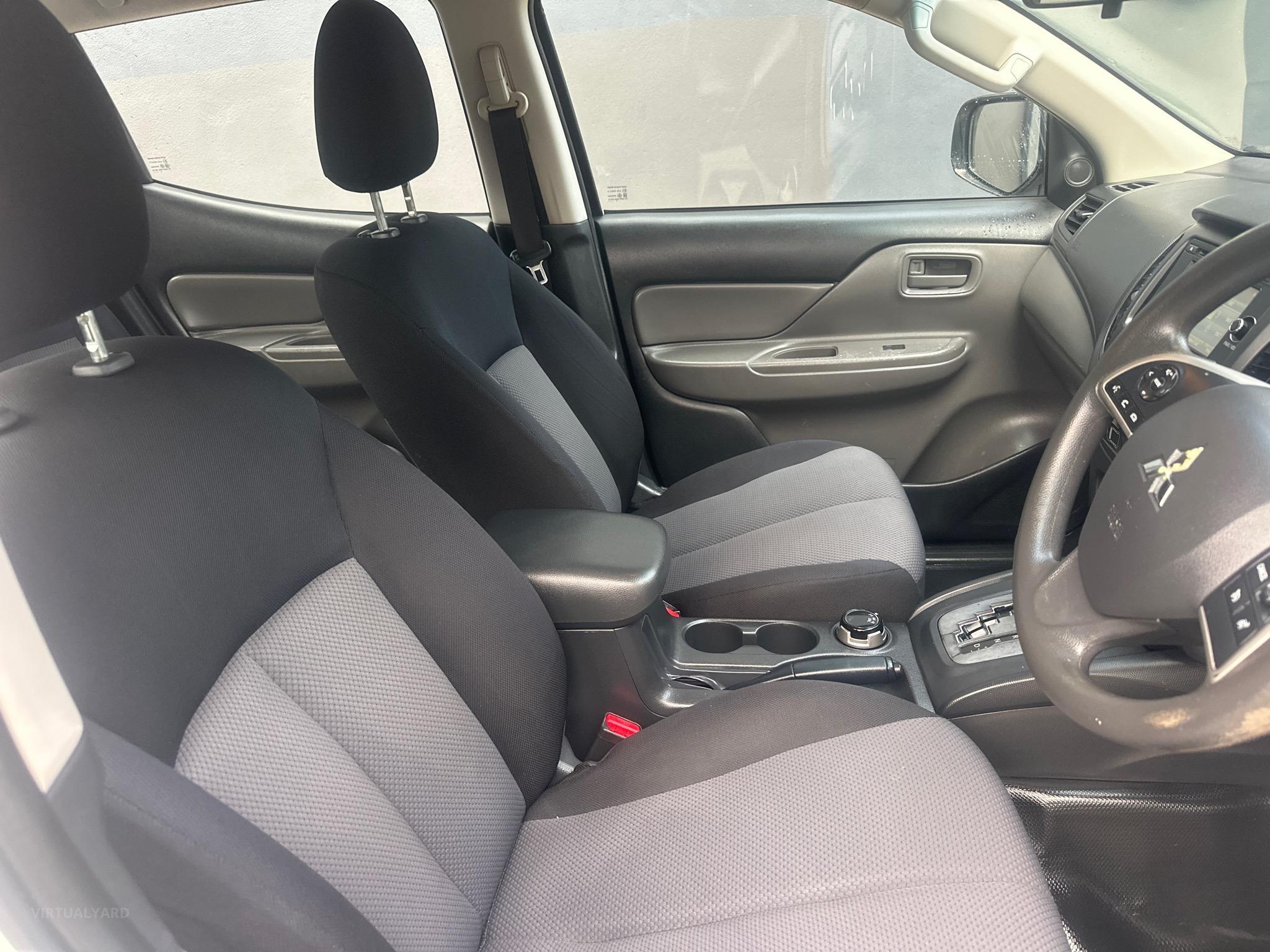 MITSUBISHI TRITON MQ MY17 GLX+ UTILITY DOUBLE CAB 4DR SPTS AUTO 5SP 4X4 985KG 2.4DT image 12