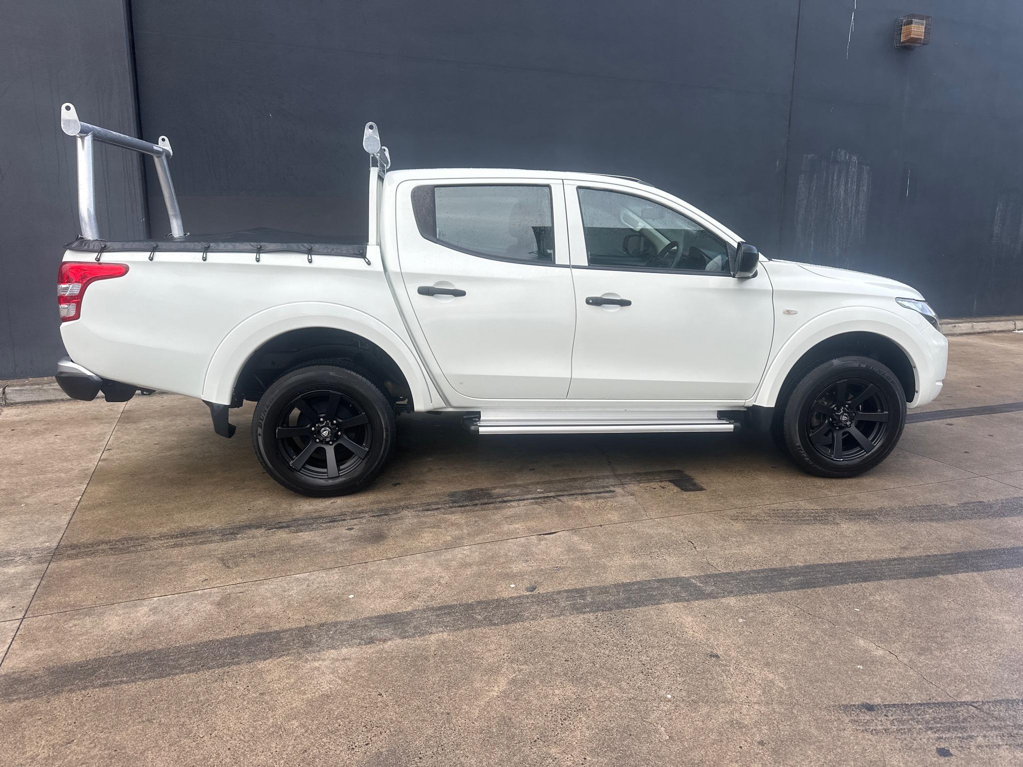 Mitsubishi Triton