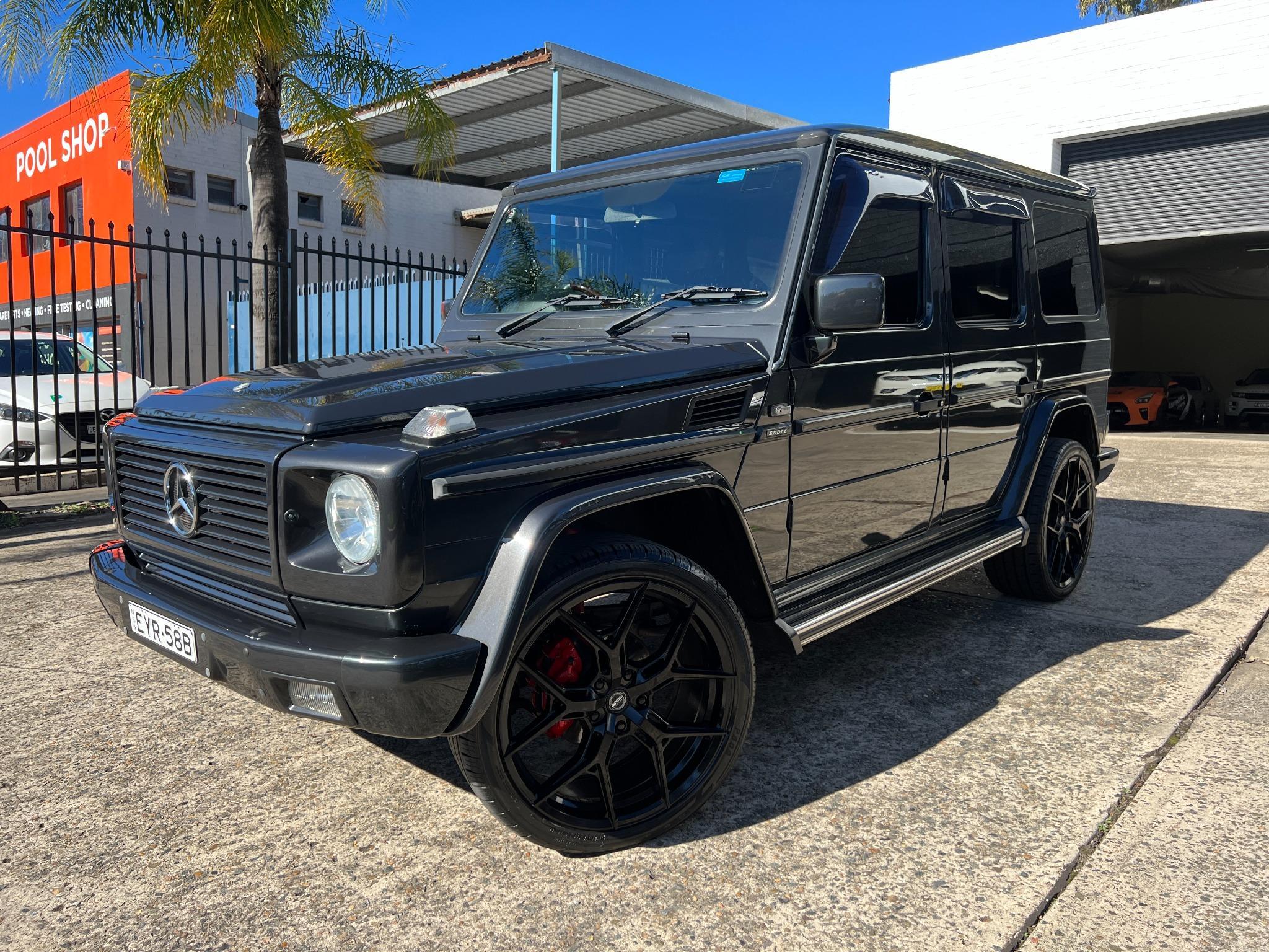 Mercedes-Benz G320