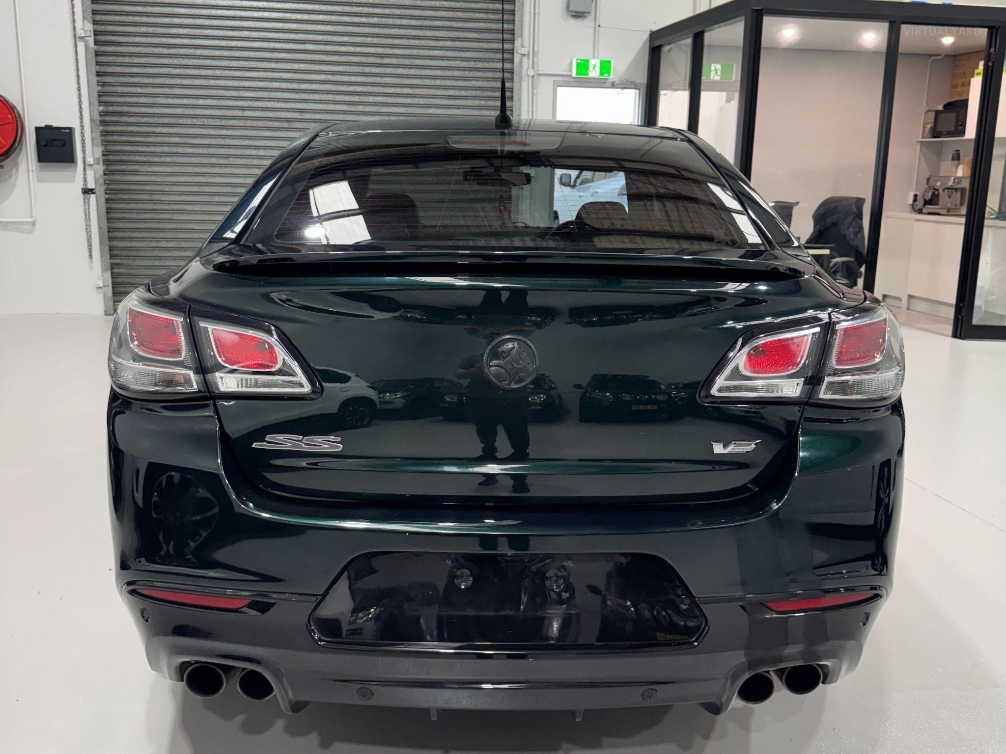 HOLDEN COMMODORE