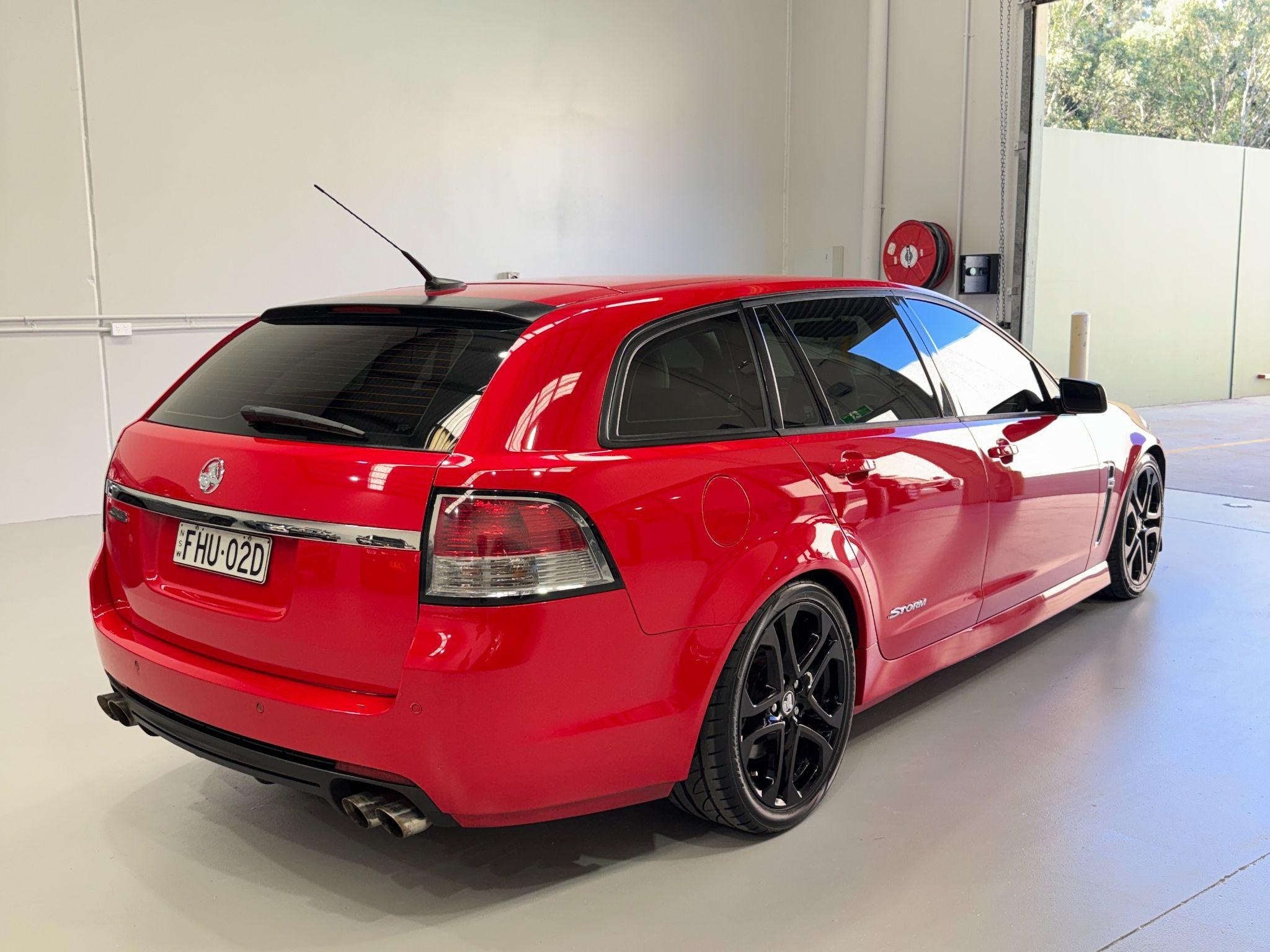 HOLDEN COMMODORE
