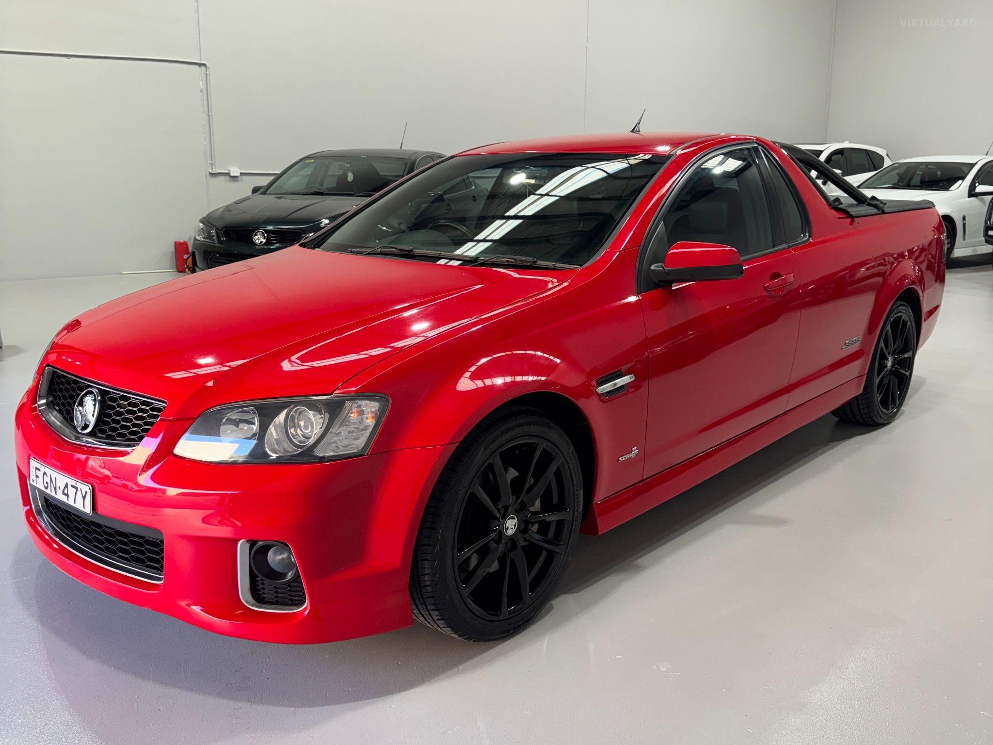 HOLDEN COMMODORE