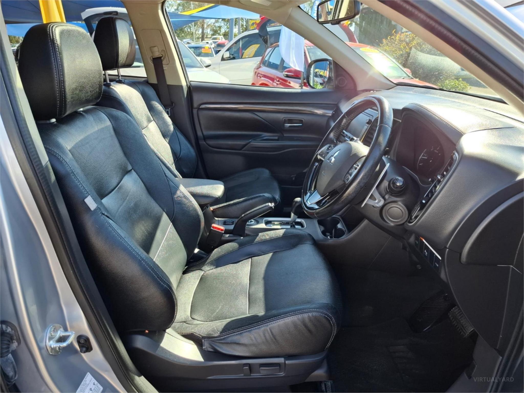 2016 MITSUBISHI OUTLANDER ZK EXCEED WAGON 7ST 5DR SPTS AUTO 6SP 4WD 2.2DT [MY16] image 10