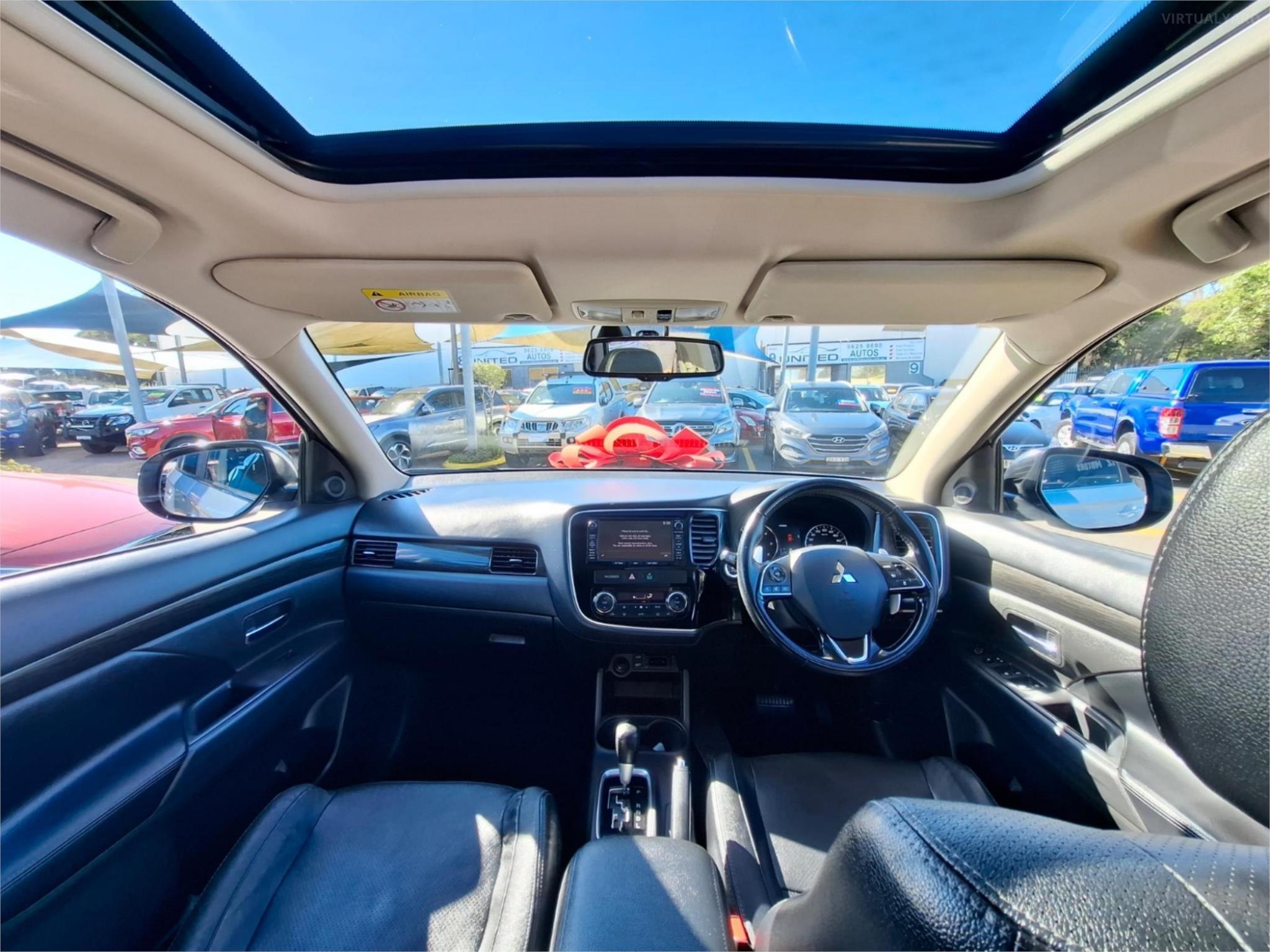2016 MITSUBISHI OUTLANDER ZK EXCEED WAGON 7ST 5DR SPTS AUTO 6SP 4WD 2.2DT [MY16] image 12