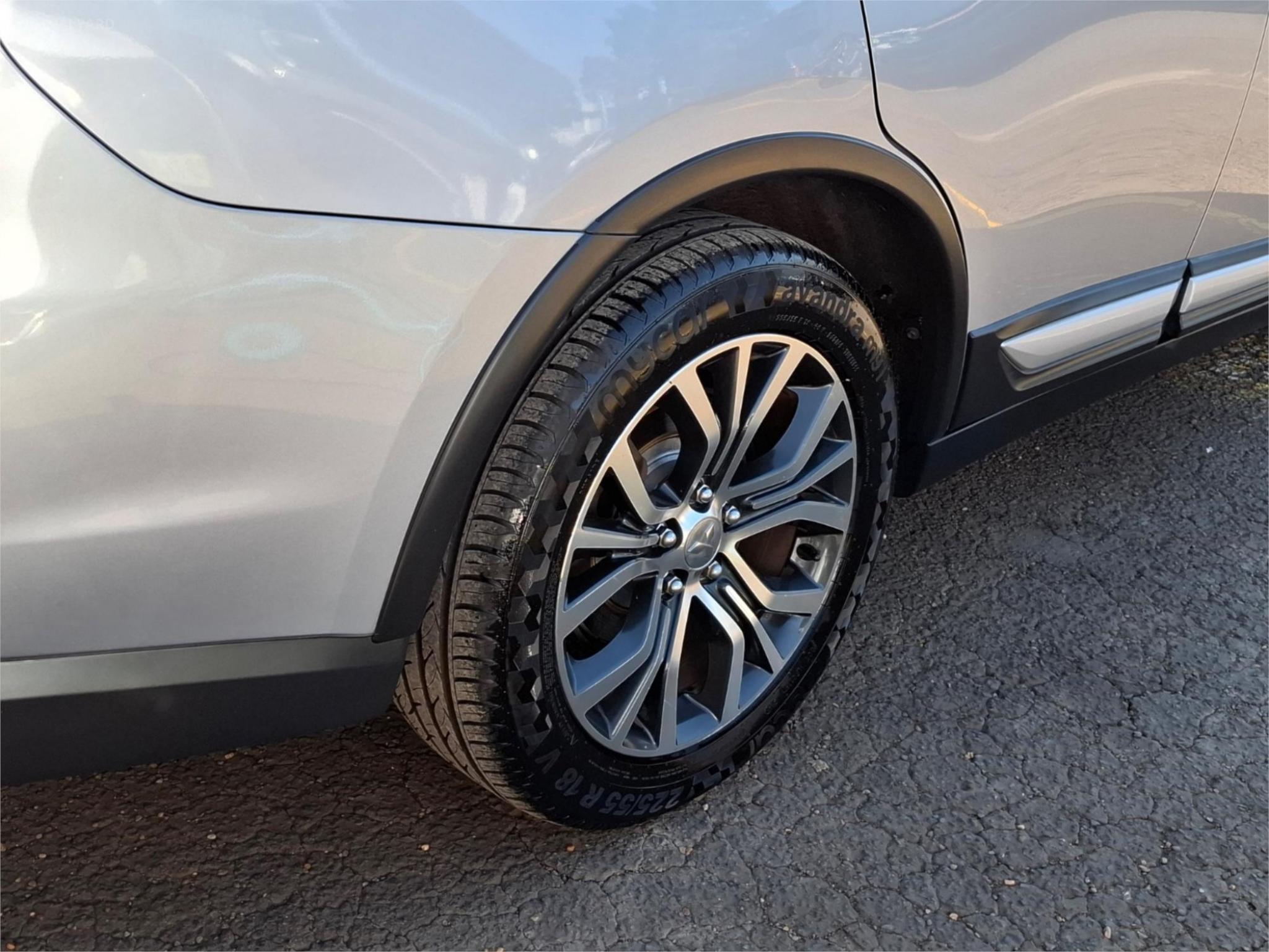 2016 MITSUBISHI OUTLANDER ZK EXCEED WAGON 7ST 5DR SPTS AUTO 6SP 4WD 2.2DT [MY16] image 24