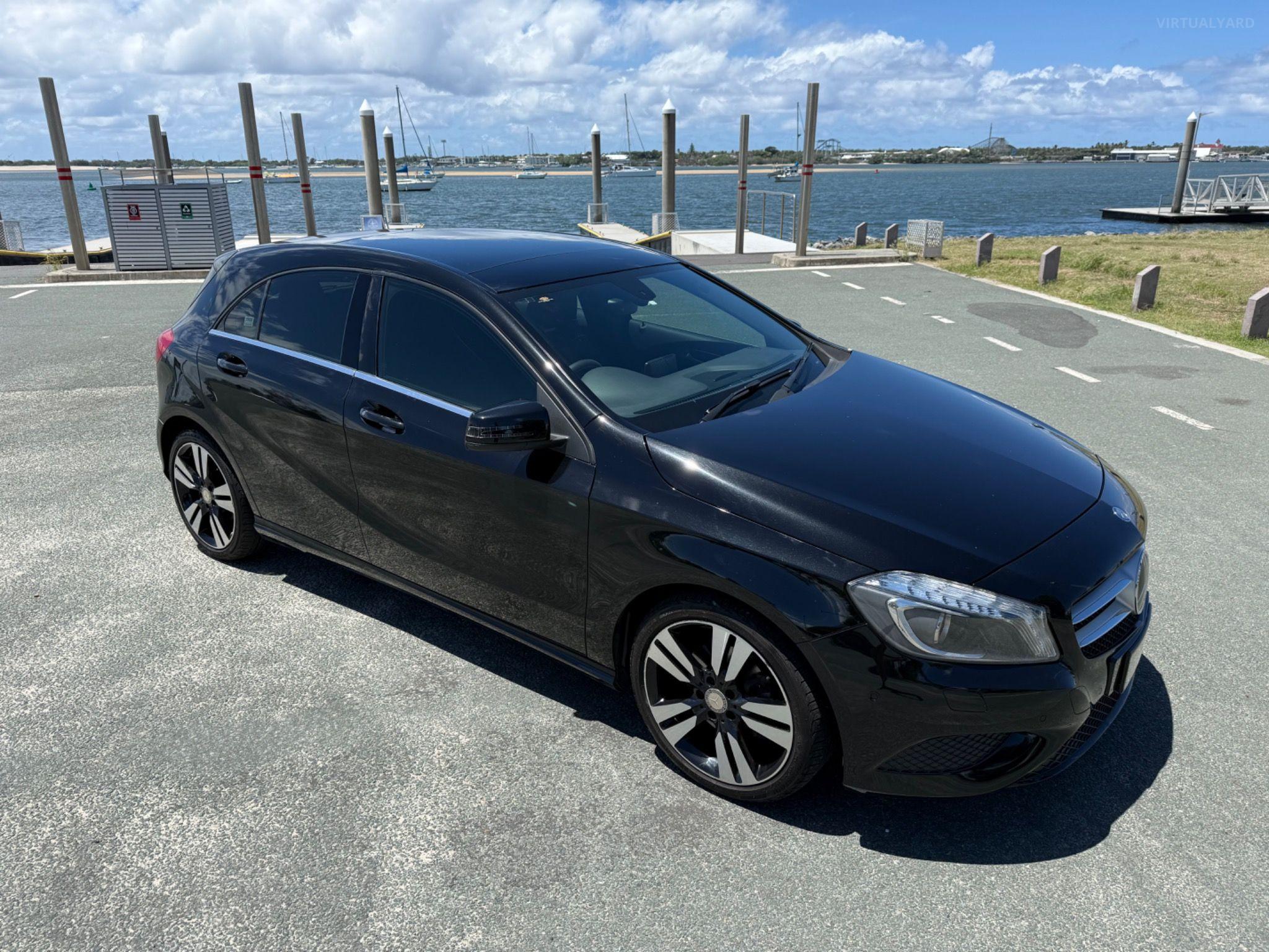 MERCEDES-BENZ A200