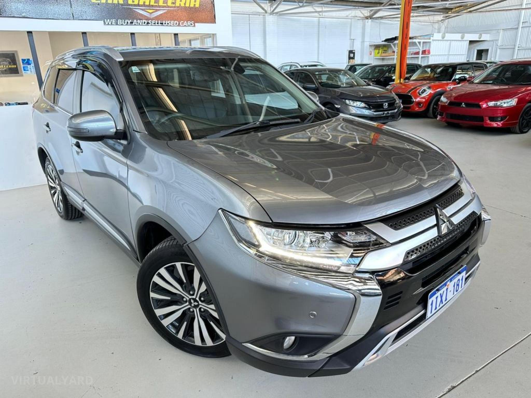 MITSUBISHI OUTLANDER