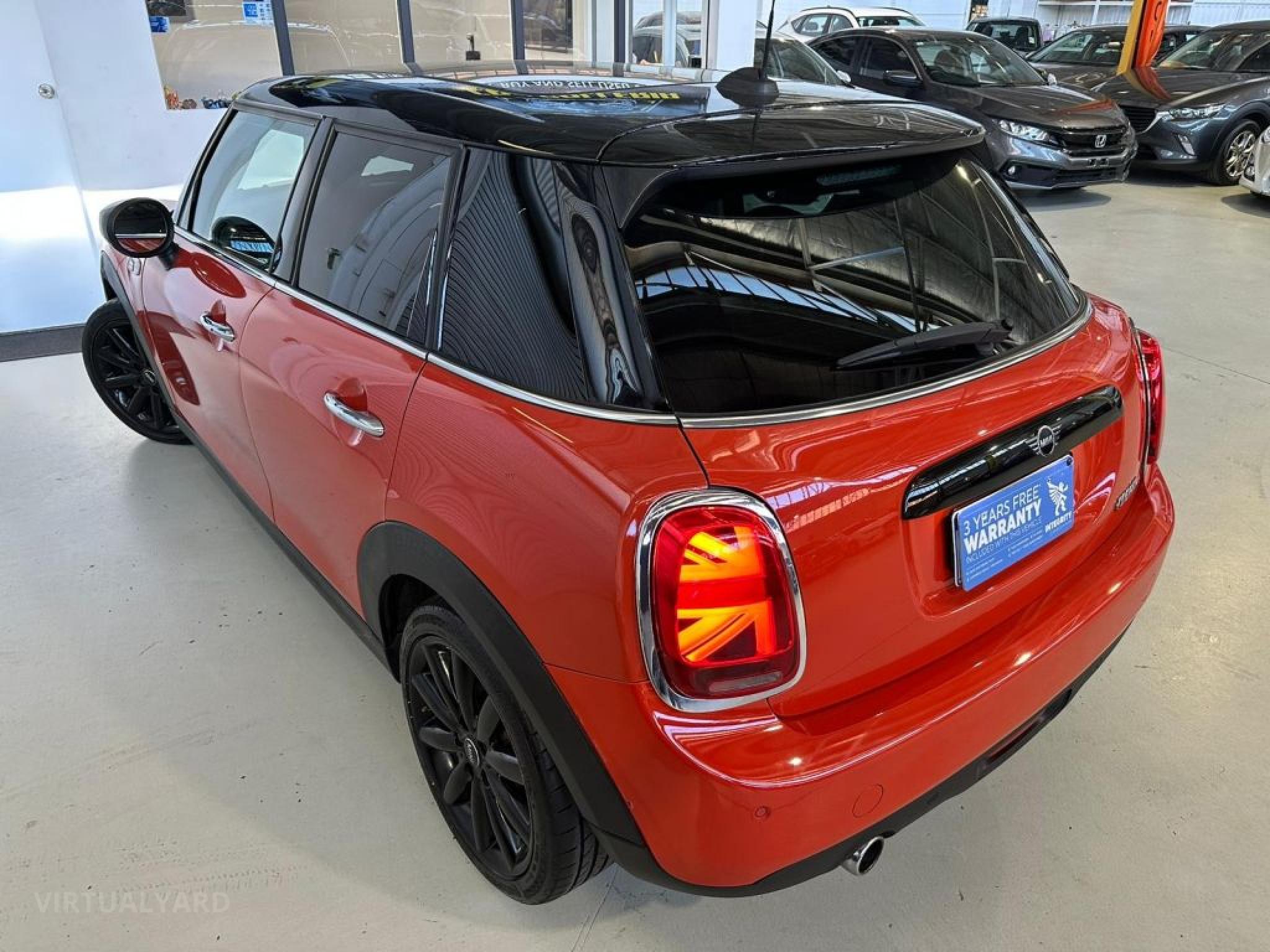 MINI 5D HATCH
