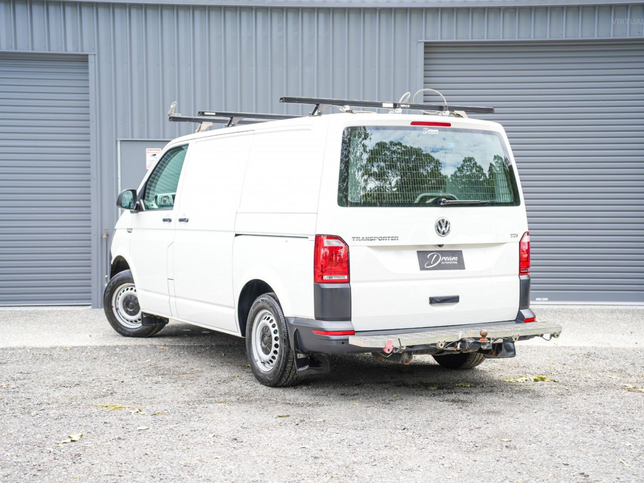 VOLKSWAGEN TRANSPORTER