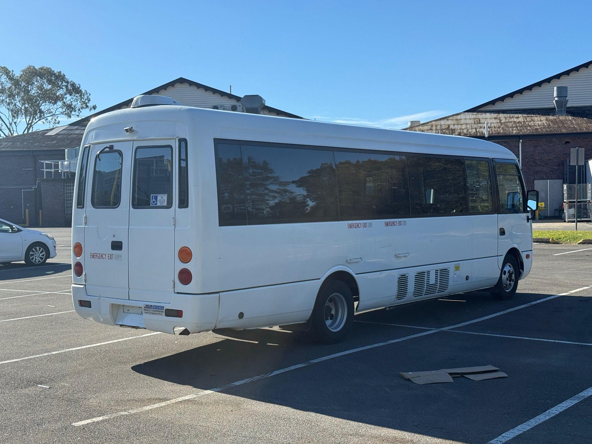 MITSUBISHI Fuso Rosa