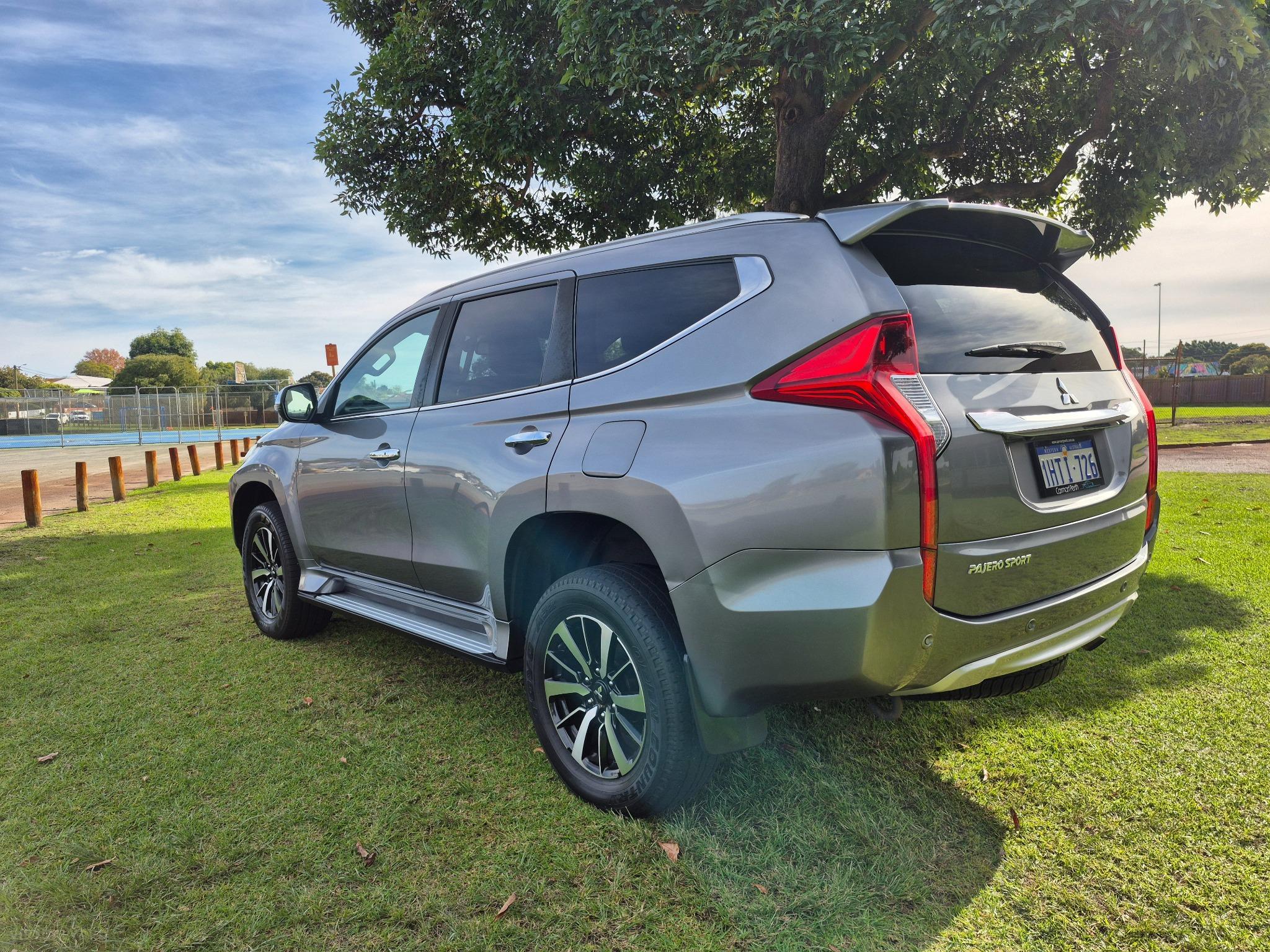 MITSUBISHI PAJERO SPORT