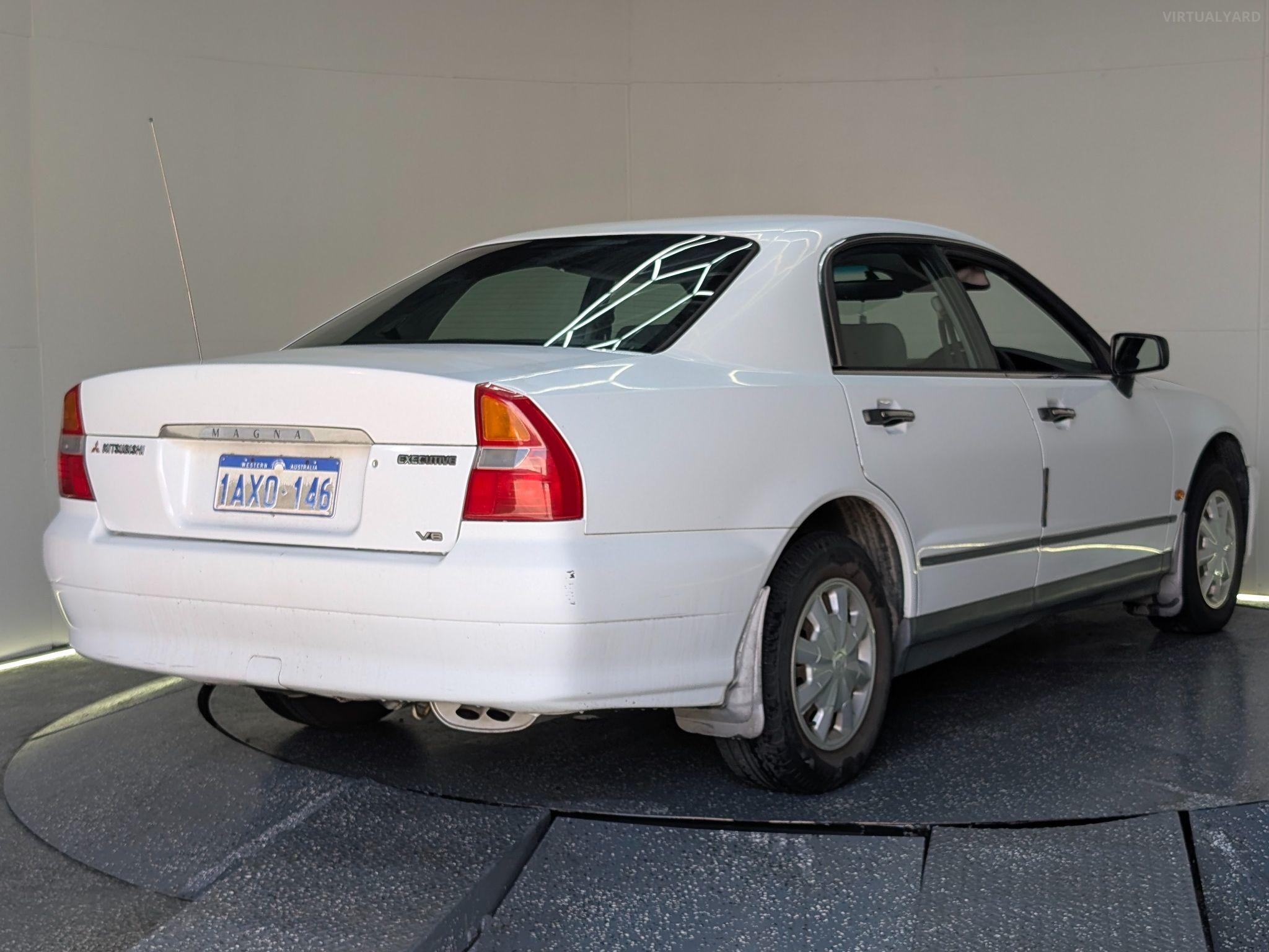 Mitsubishi Magna