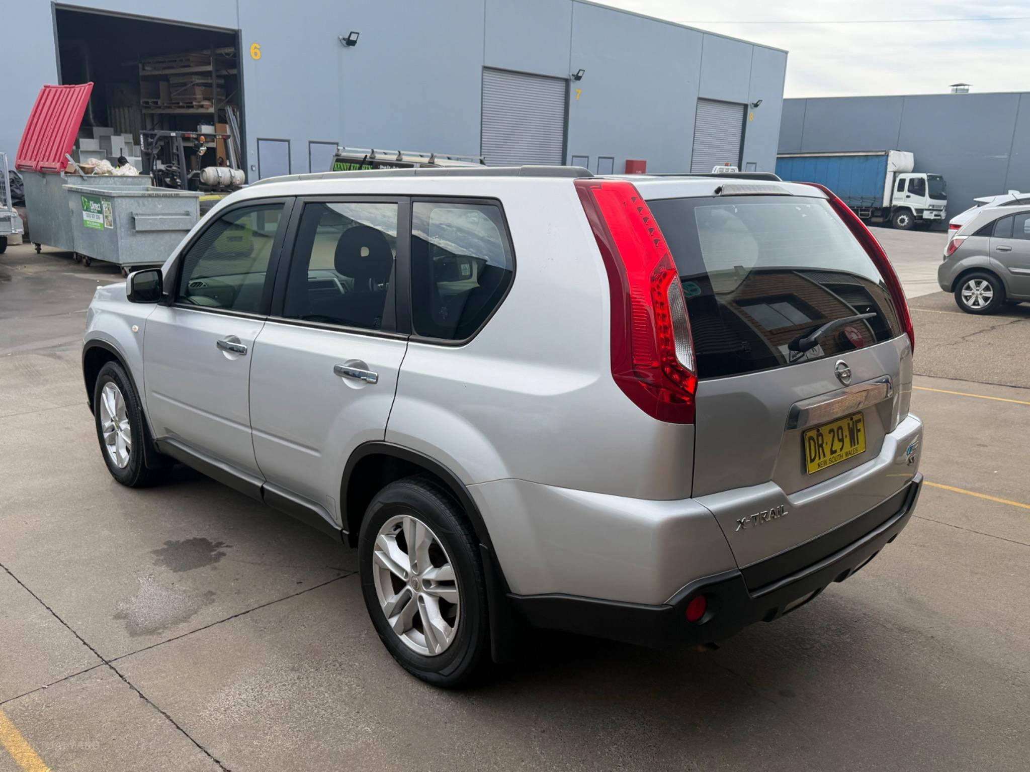 NISSAN X-TRAIL