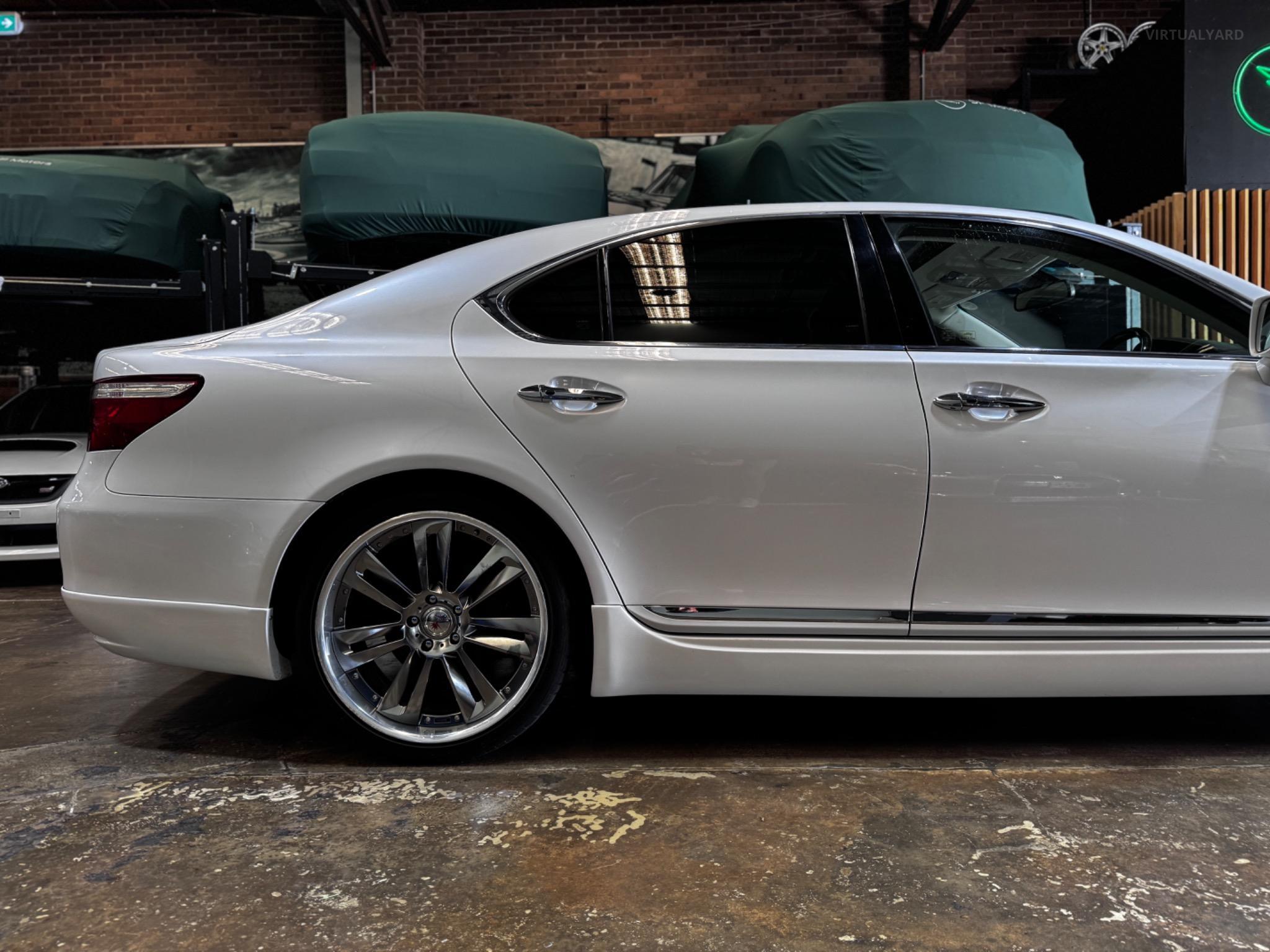 LEXUS LS460