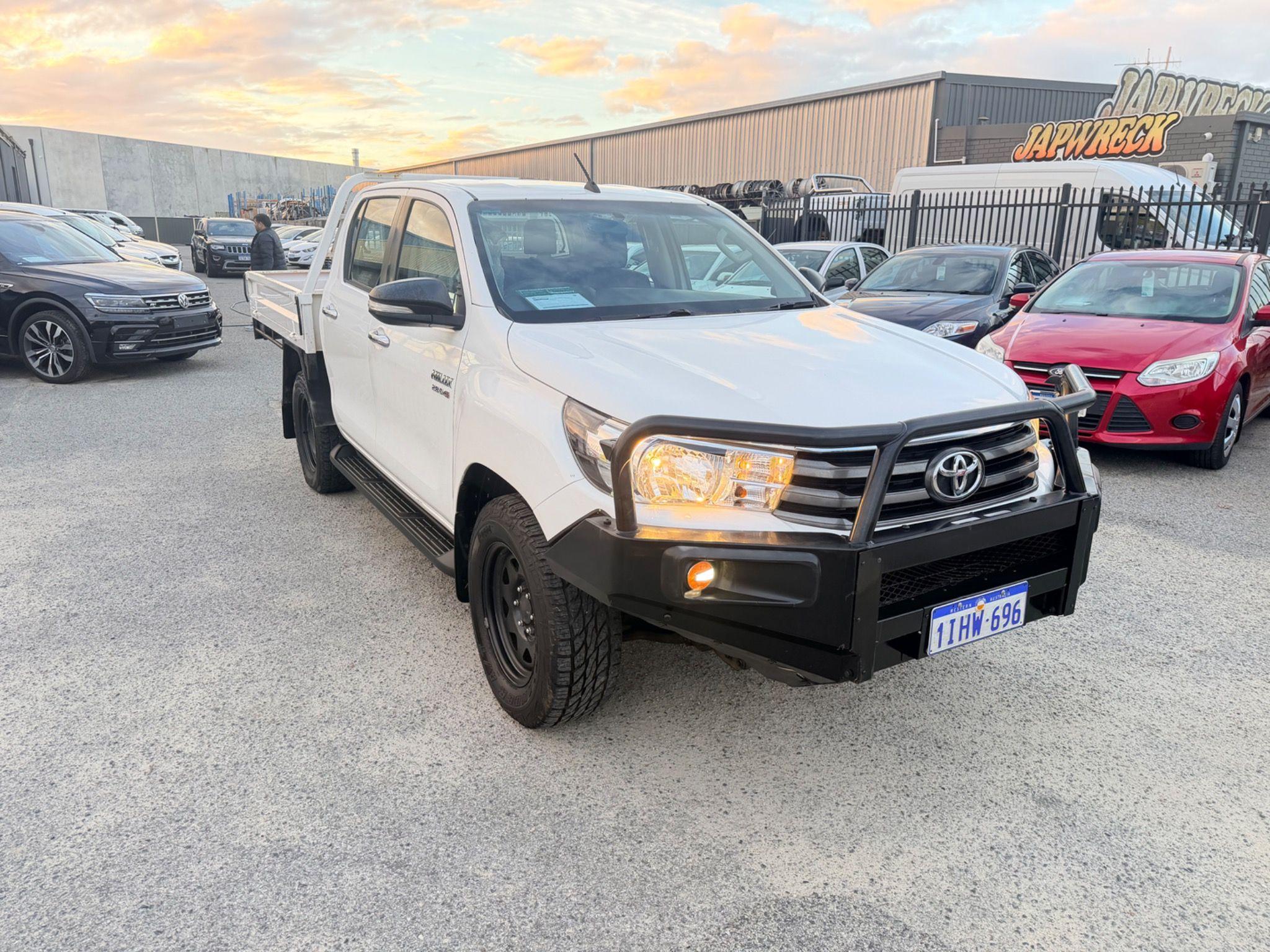 TOYOTA HILUX