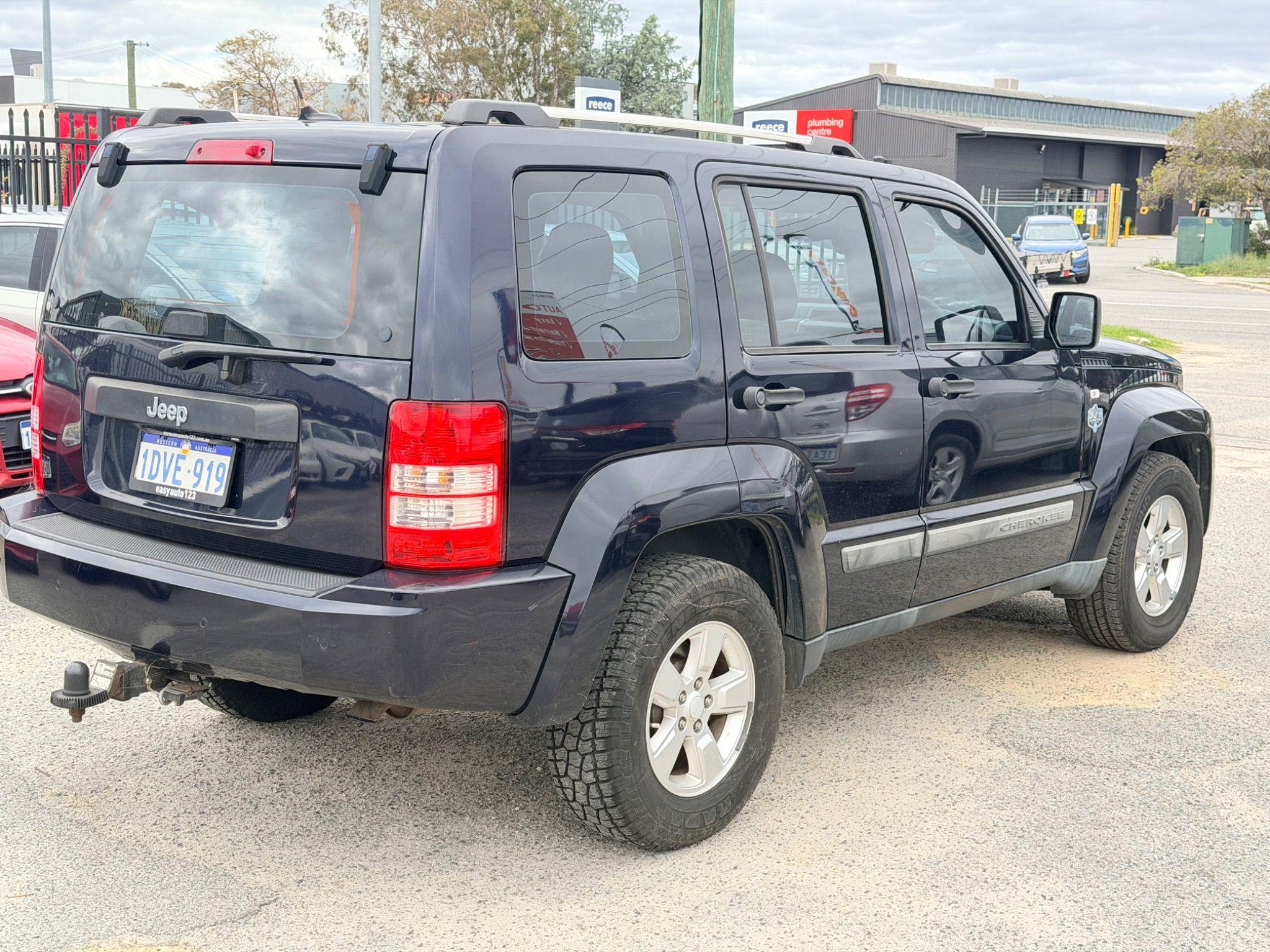 JEEP CHEROKEE