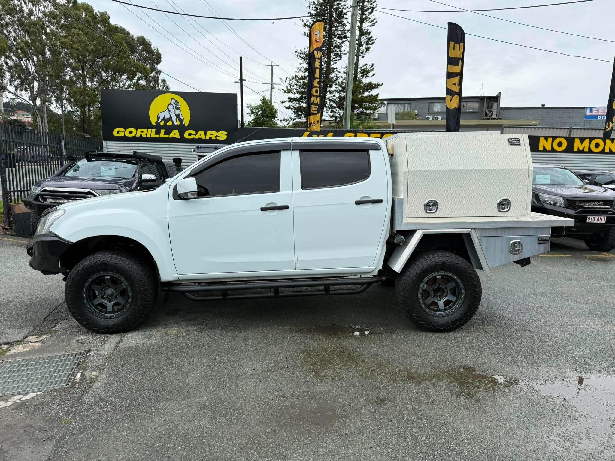 ISUZU D-MAX