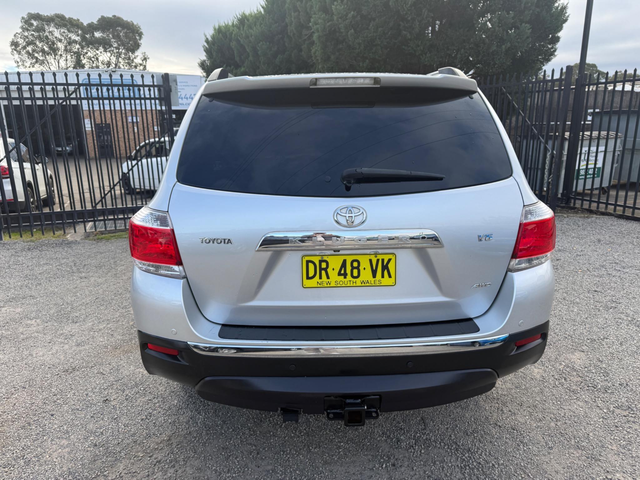 TOYOTA KLUGER