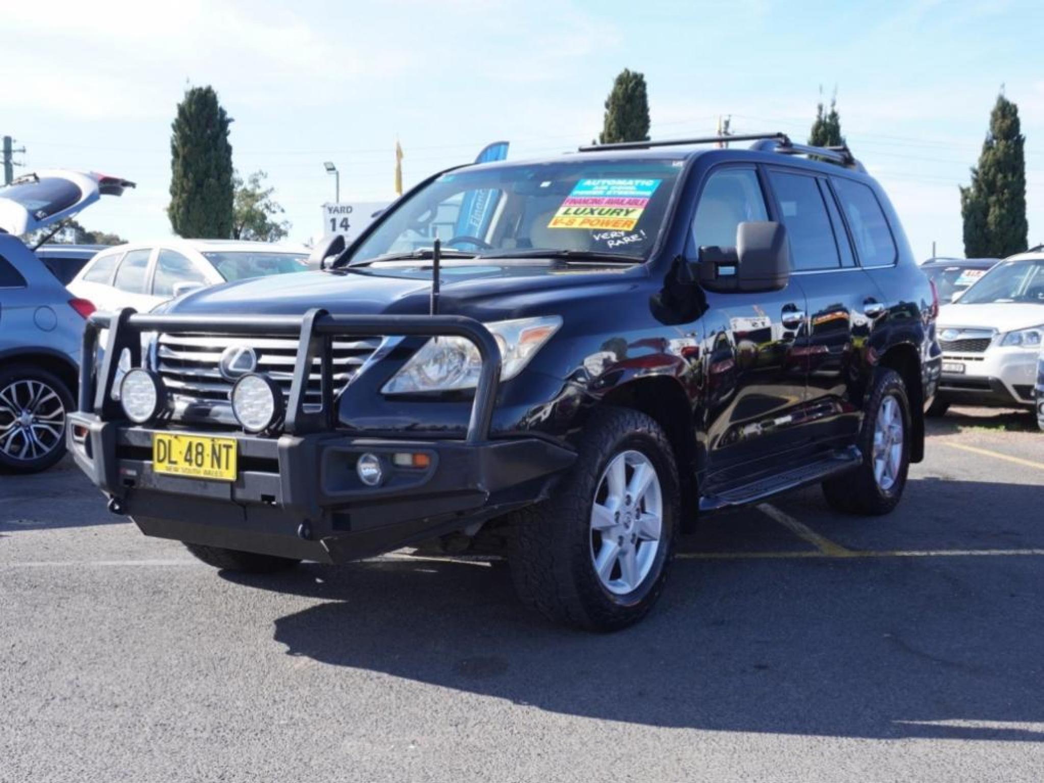 Lexus LX