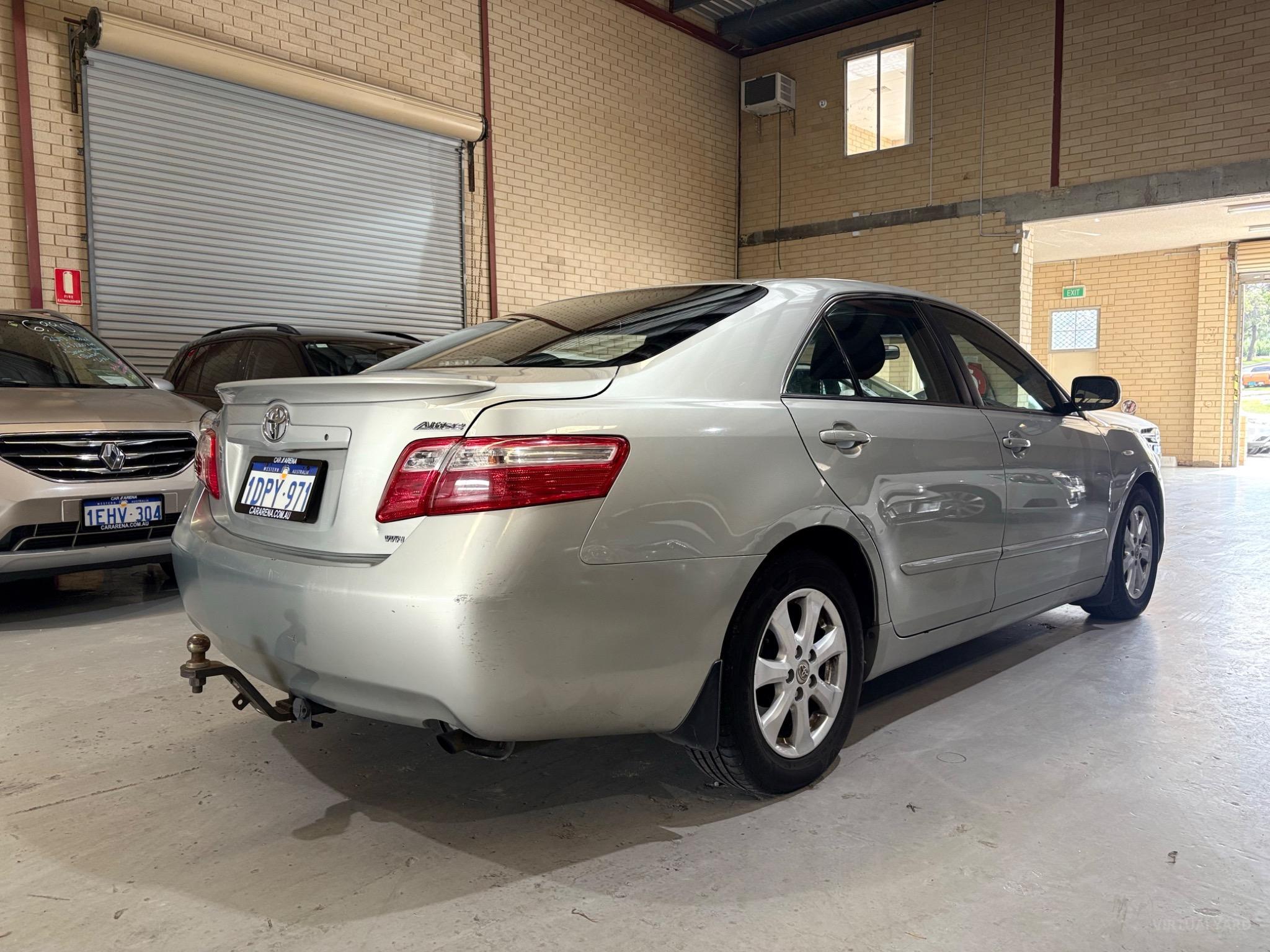 TOYOTA CAMRY