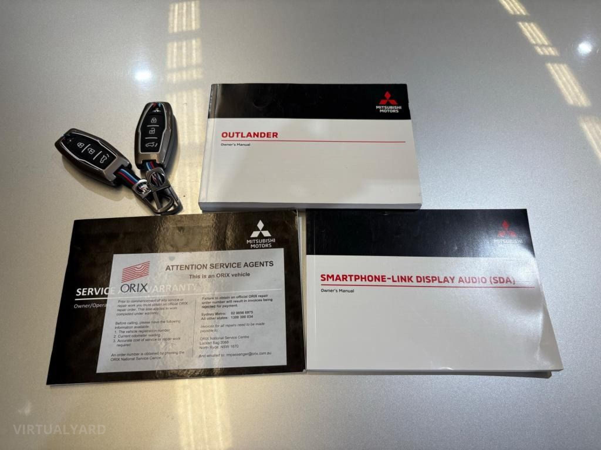 MITSUBISHI OUTLANDER