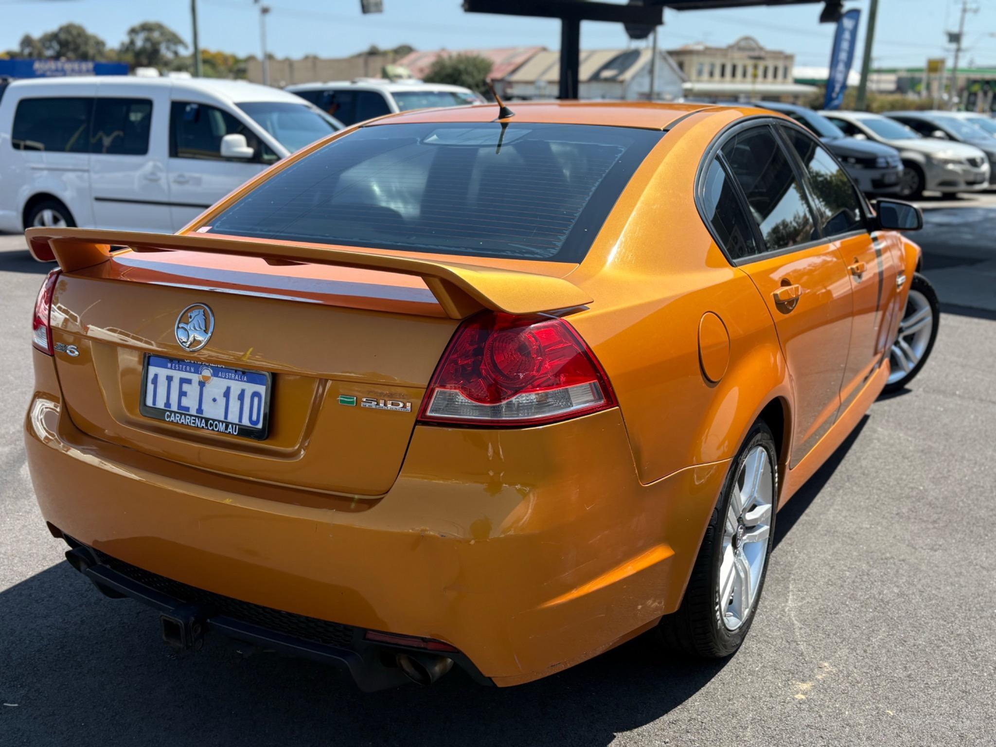 HOLDEN COMMODORE