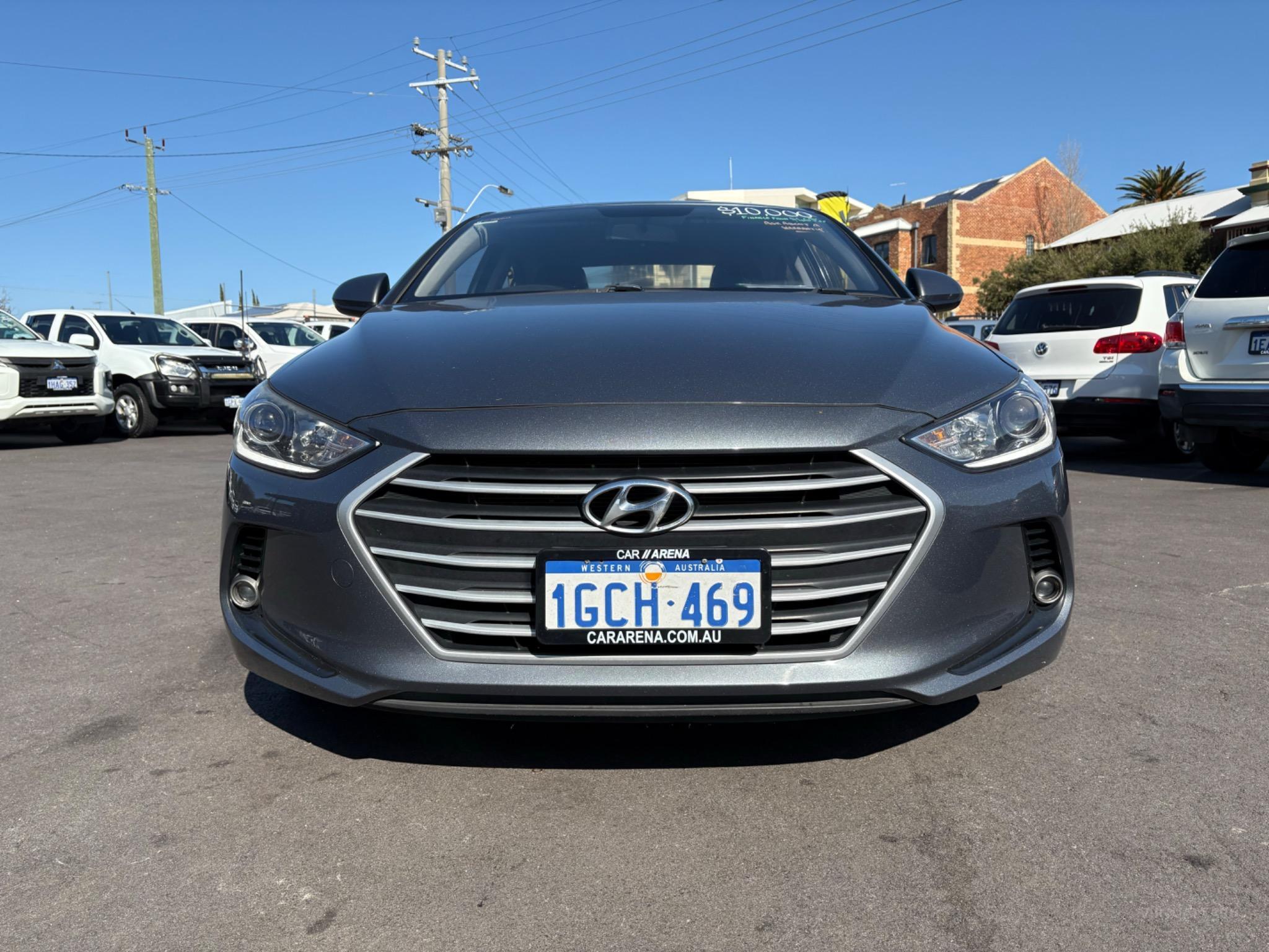 HYUNDAI ELANTRA