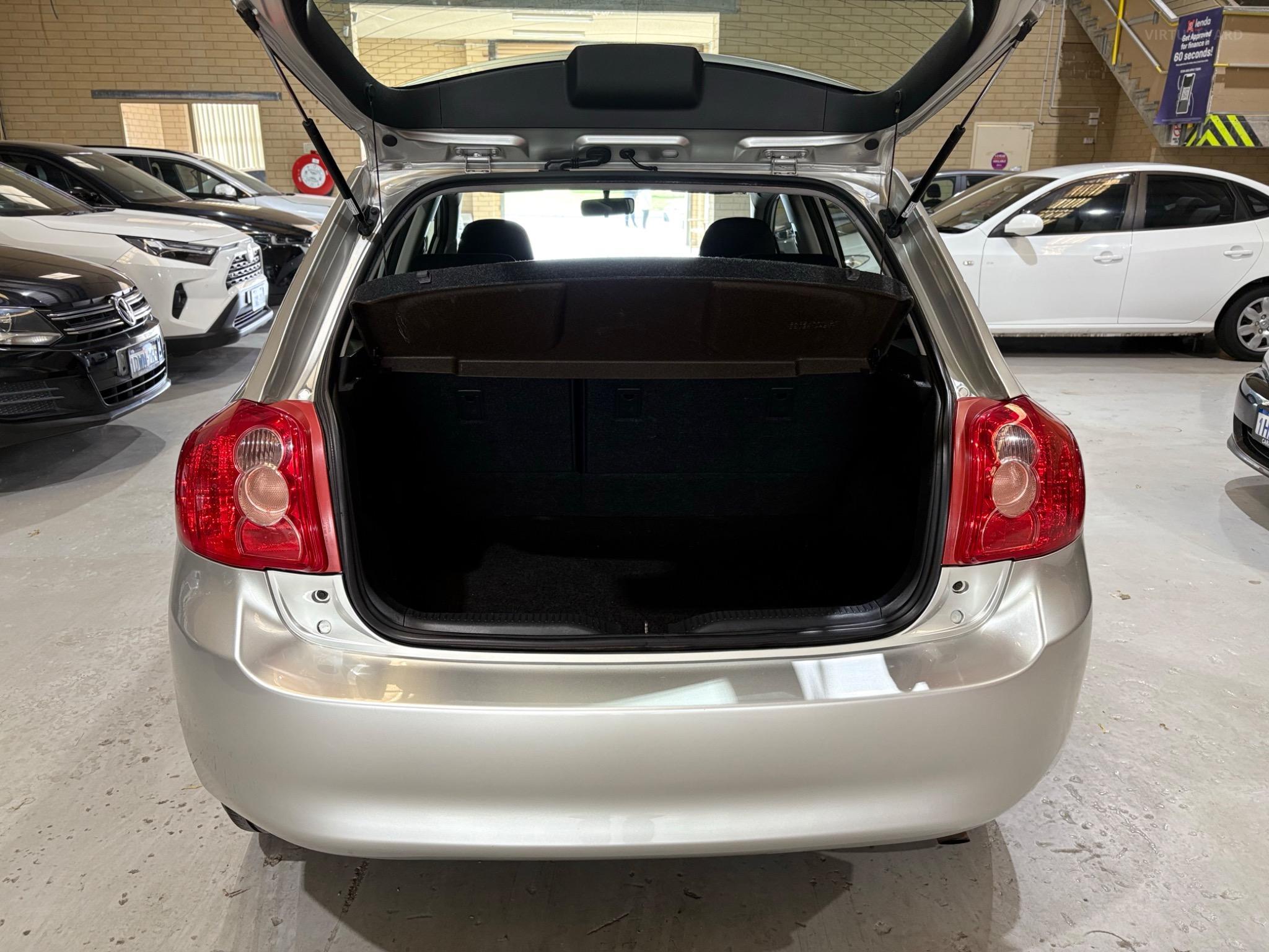 TOYOTA COROLLA