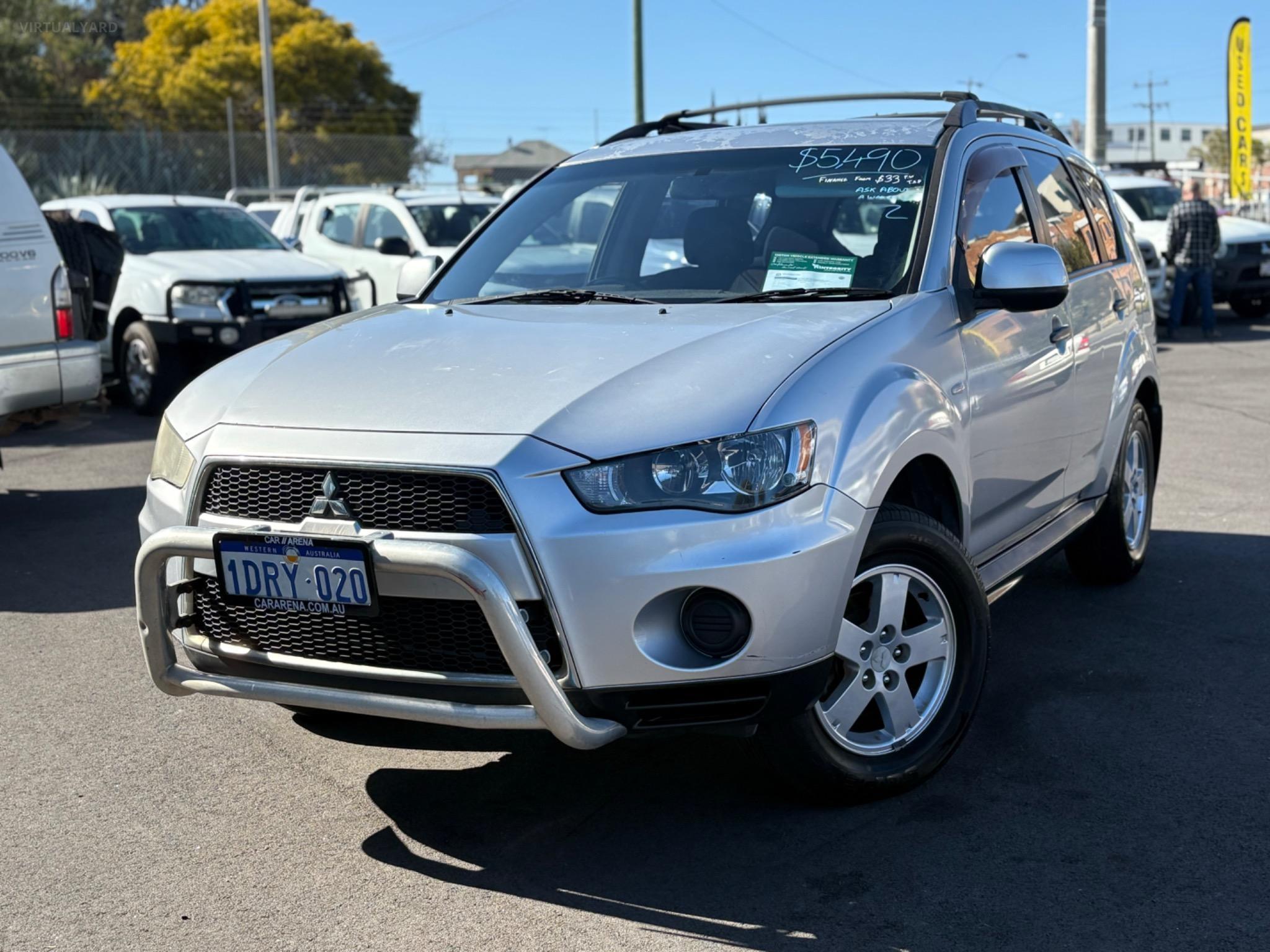 MITSUBISHI OUTLANDER
