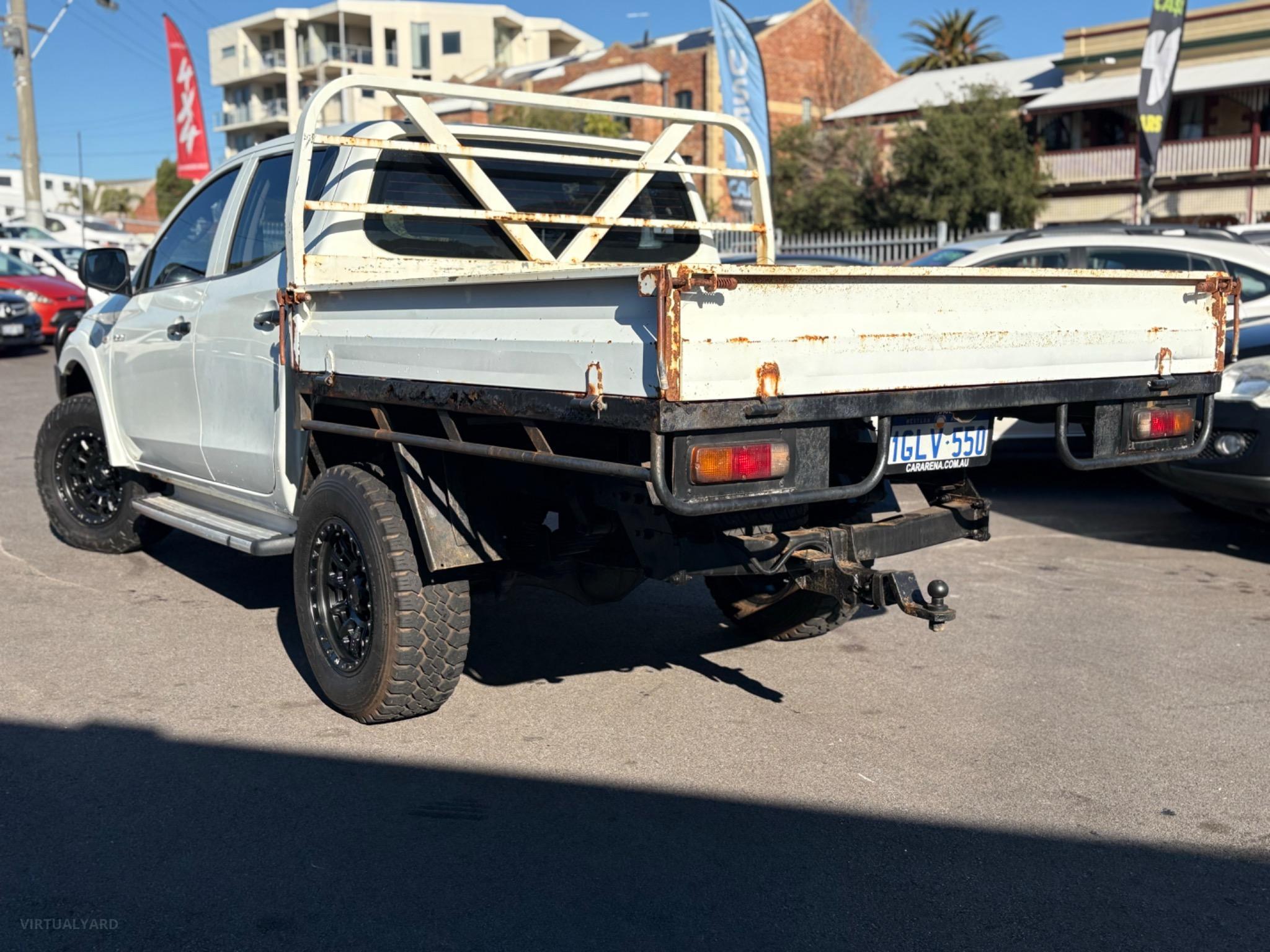 MITSUBISHI TRITON