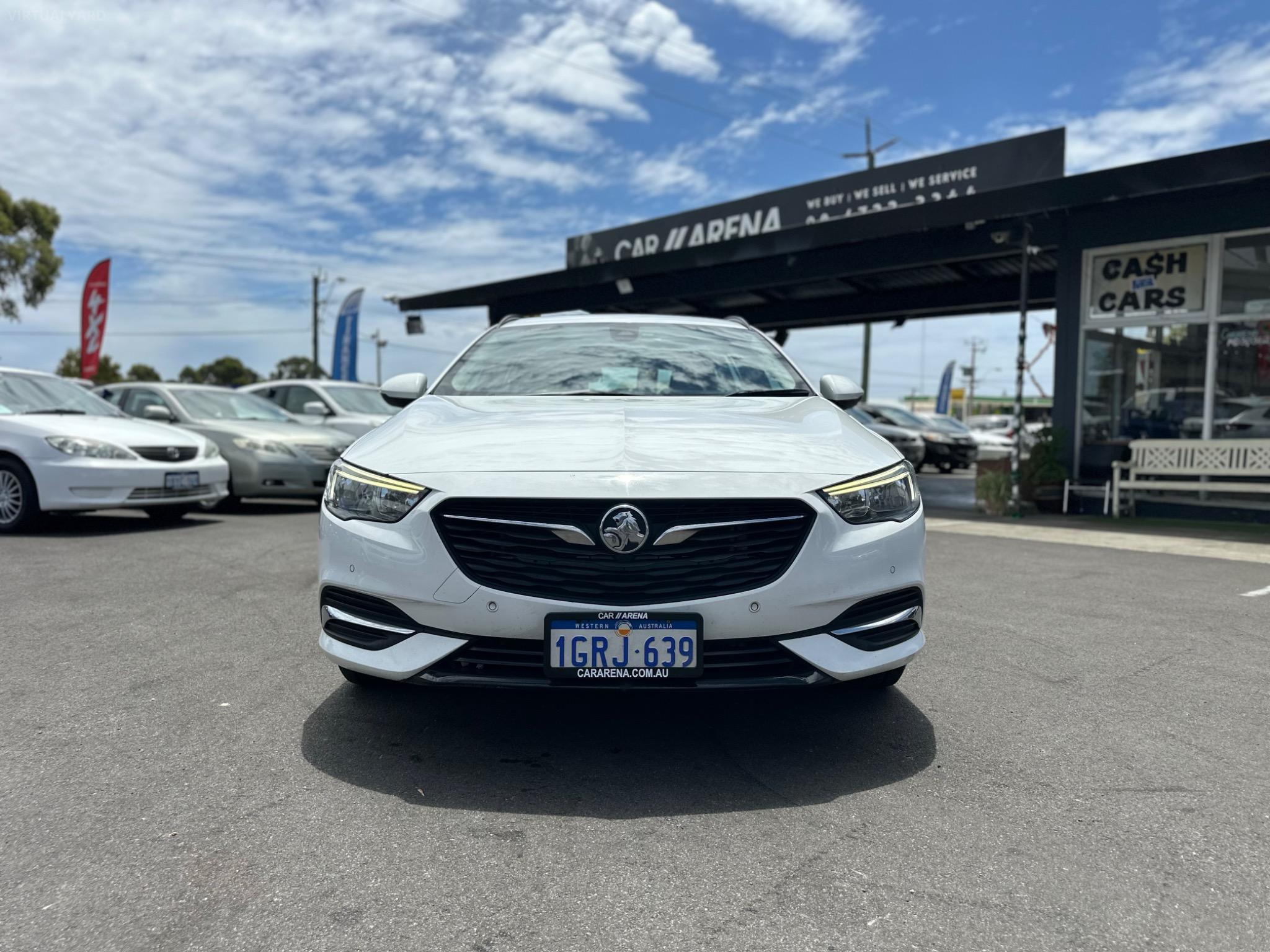 HOLDEN COMMODORE