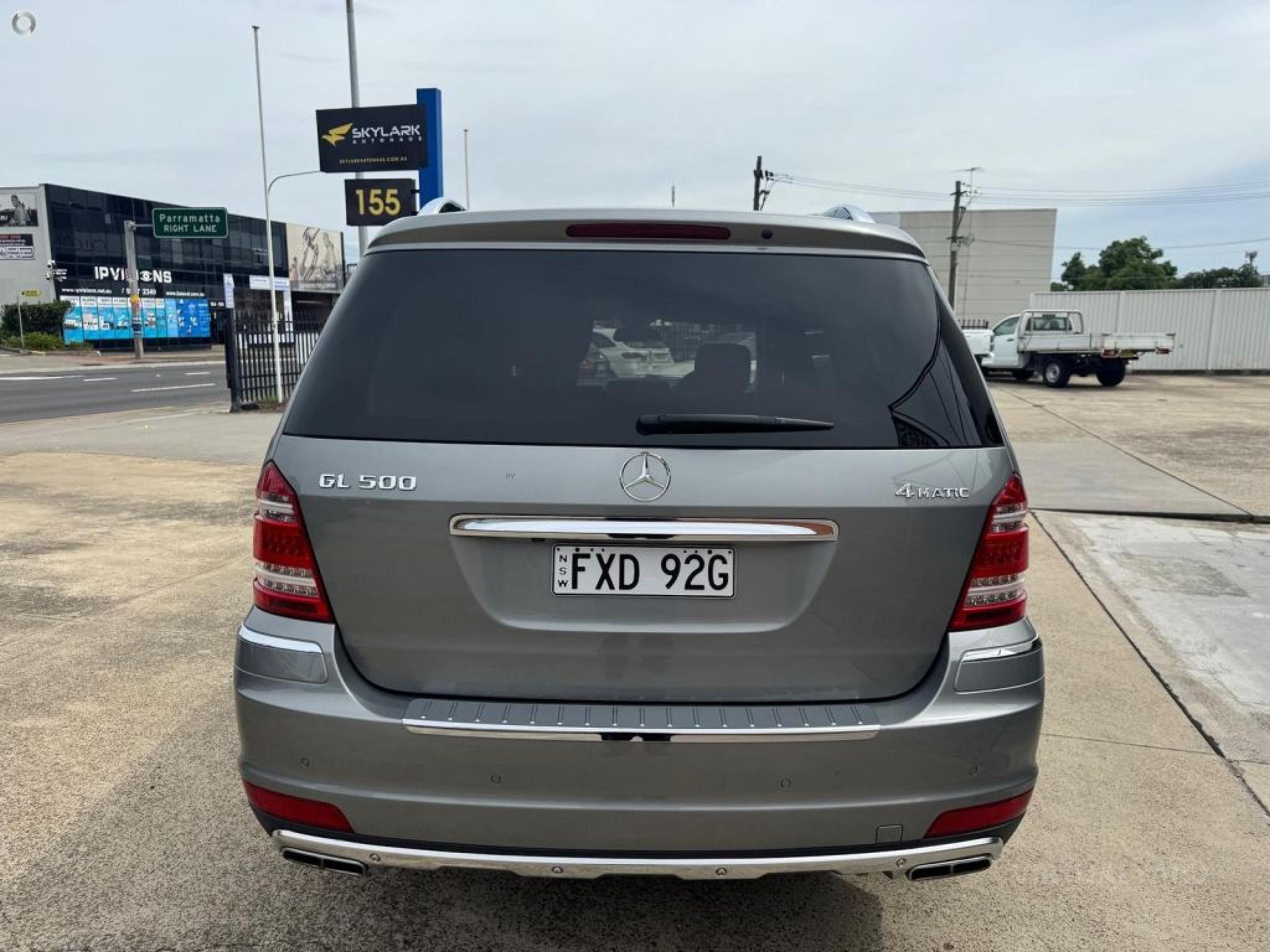 MERCEDES-BENZ GL