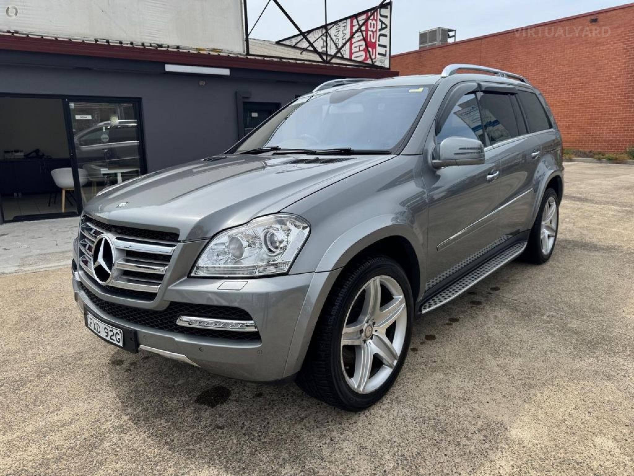 MERCEDES-BENZ GL