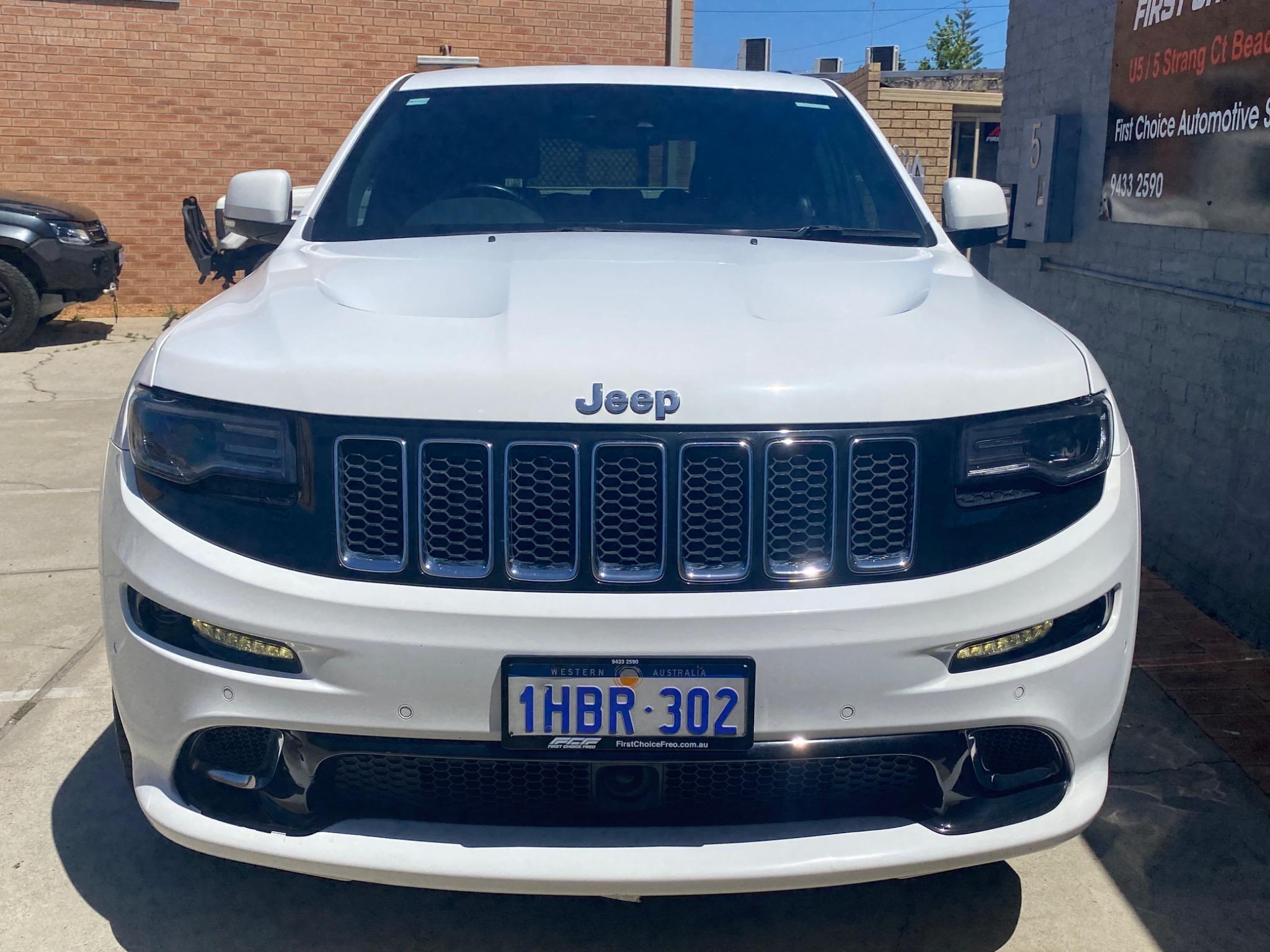 JEEP GRAND CHEROKEE