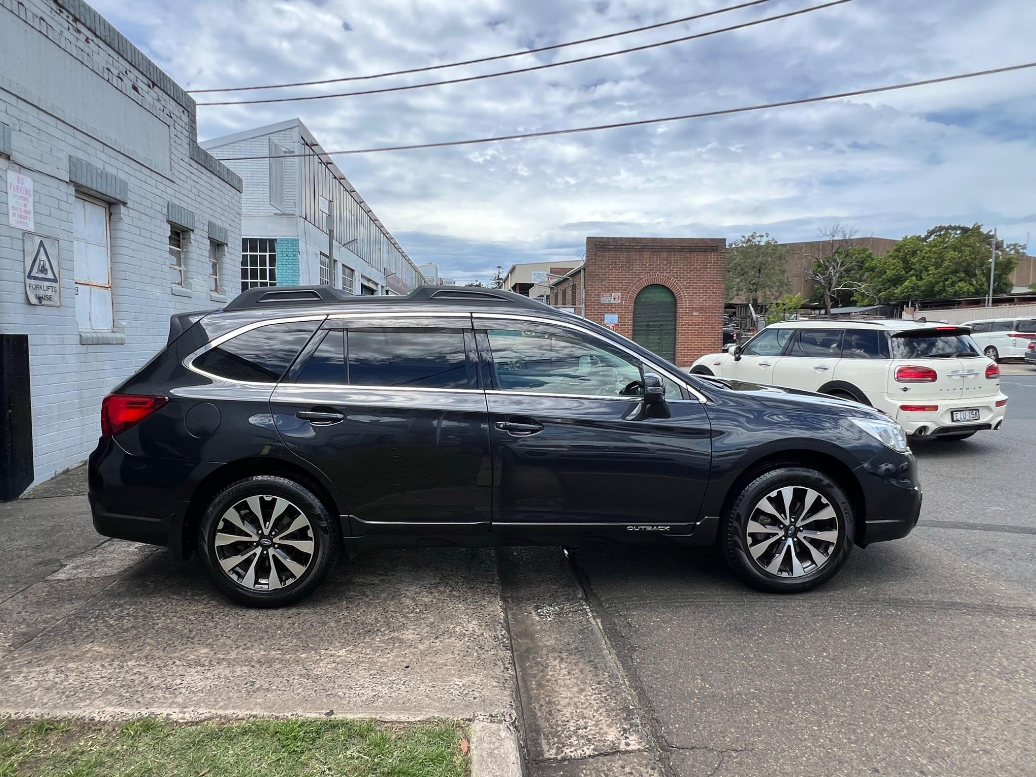 SUBARU OUTBACK