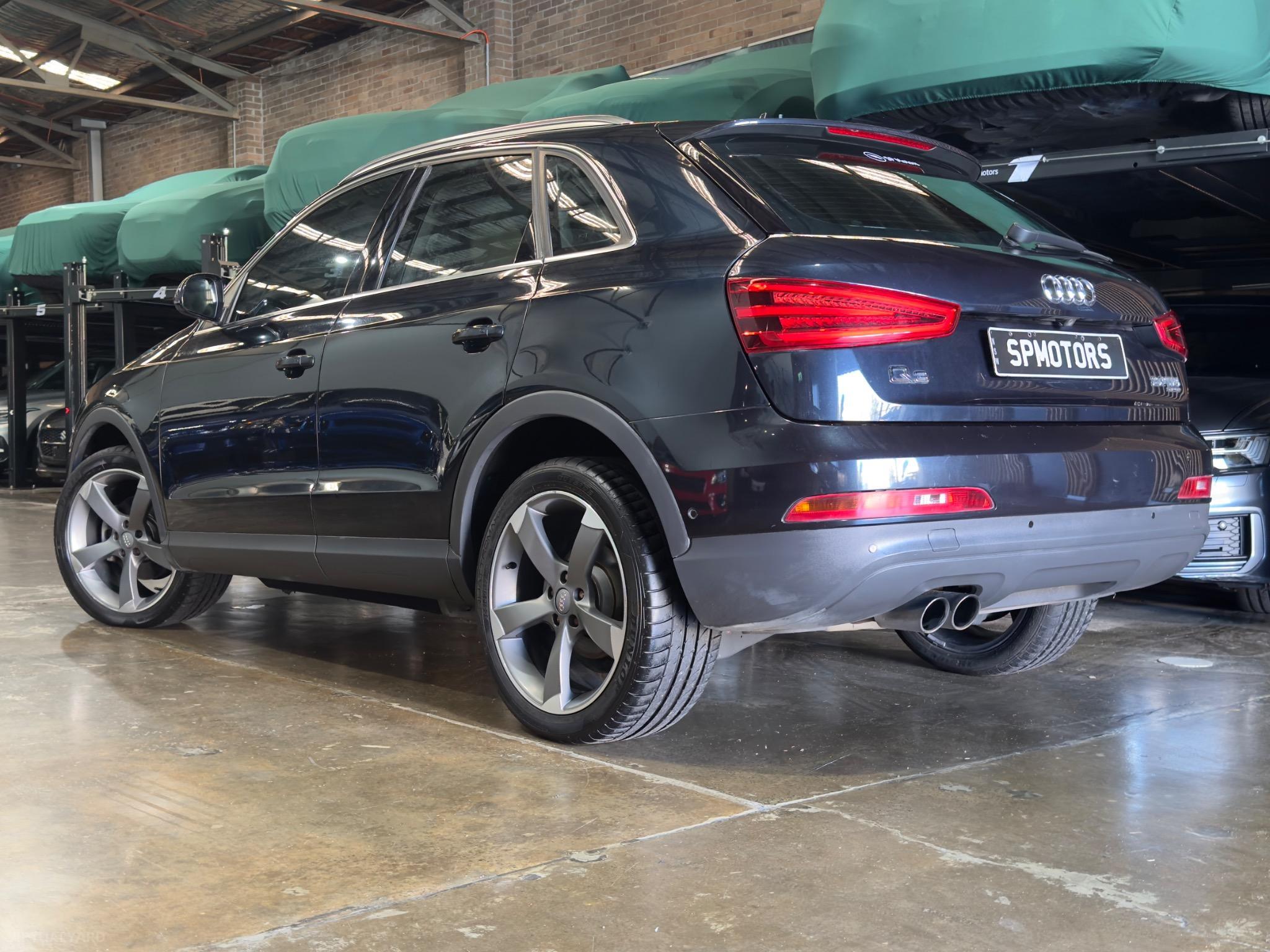 AUDI Q3