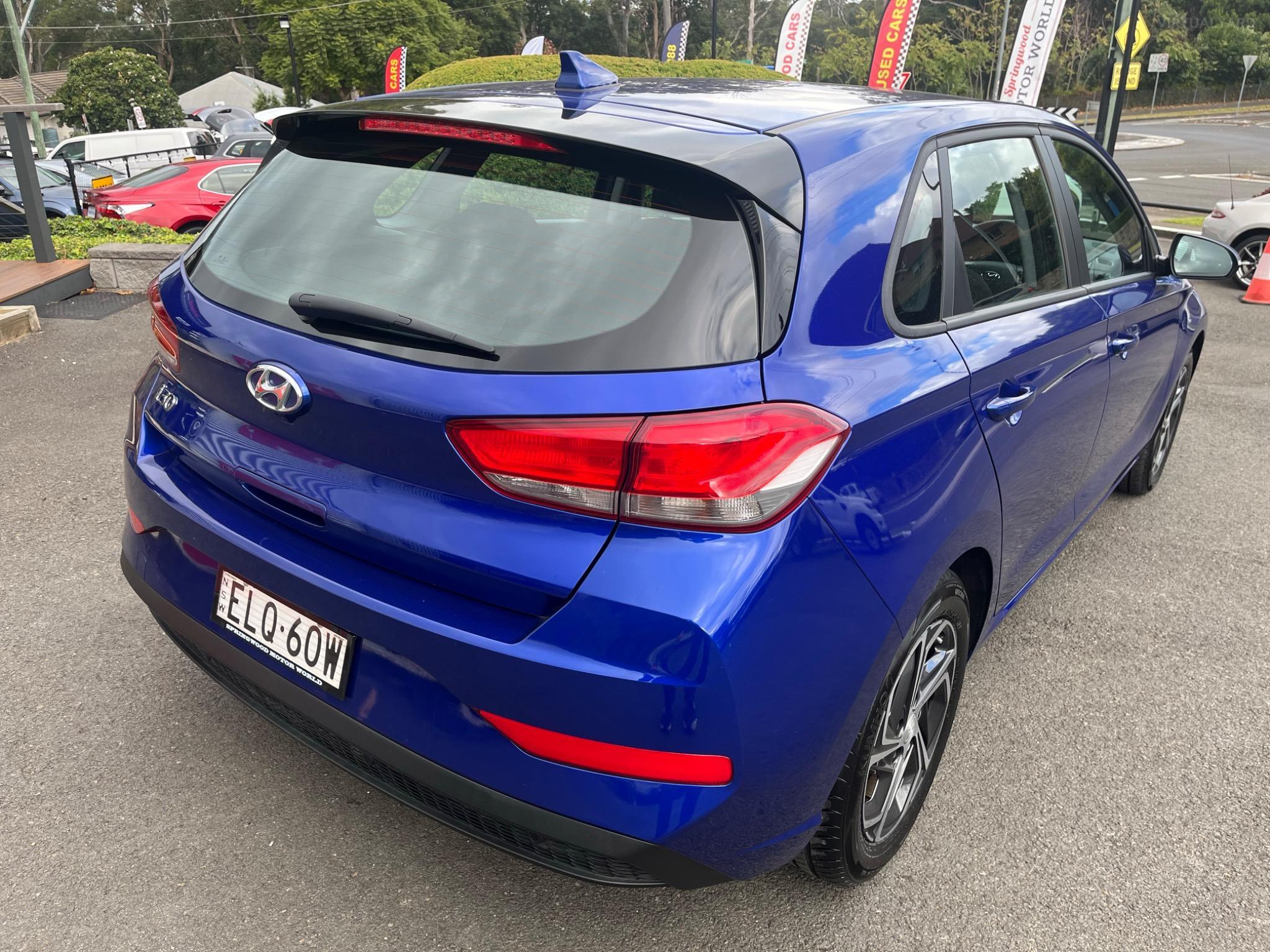 HYUNDAI i30