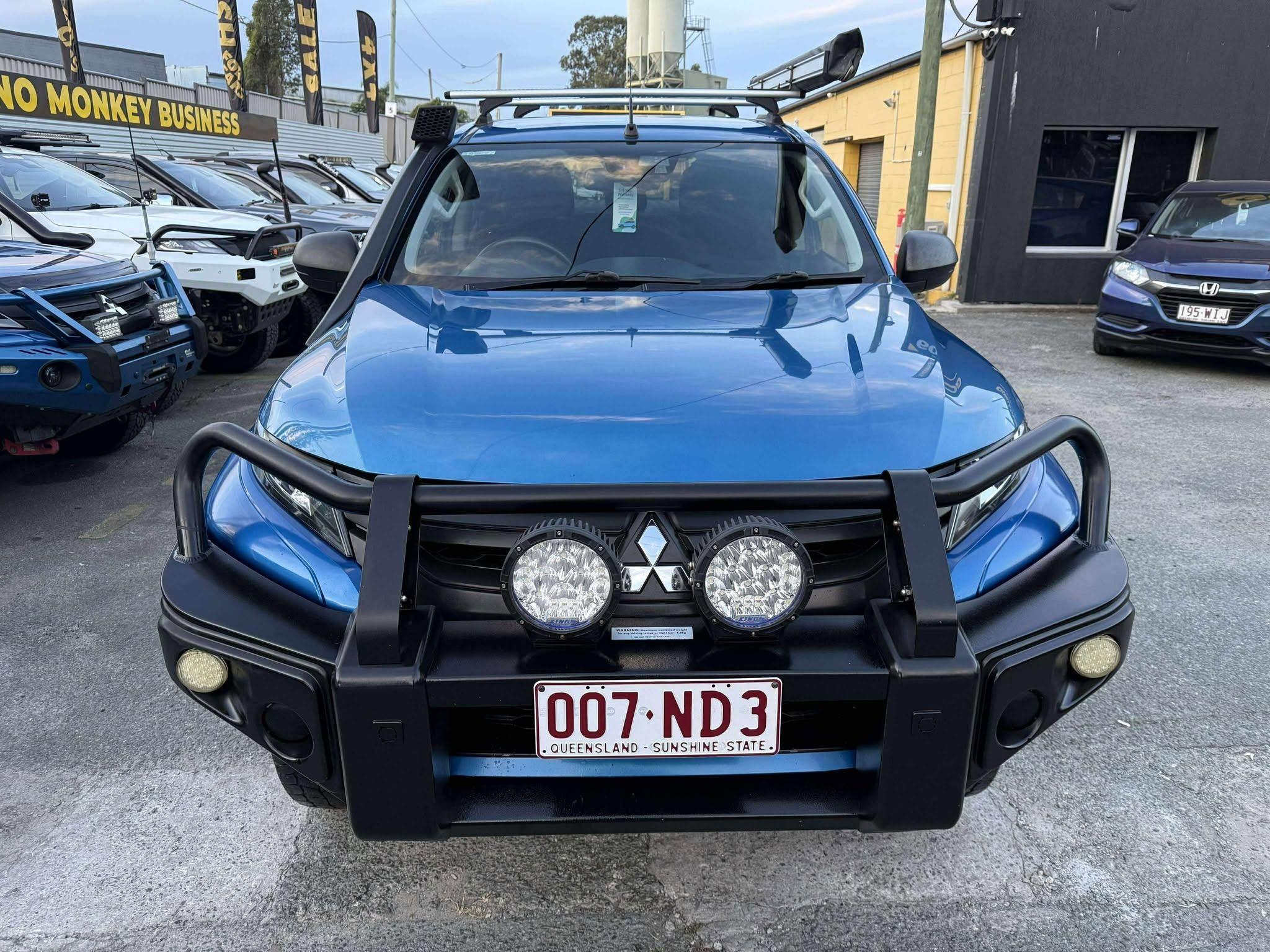 MITSUBISHI TRITON