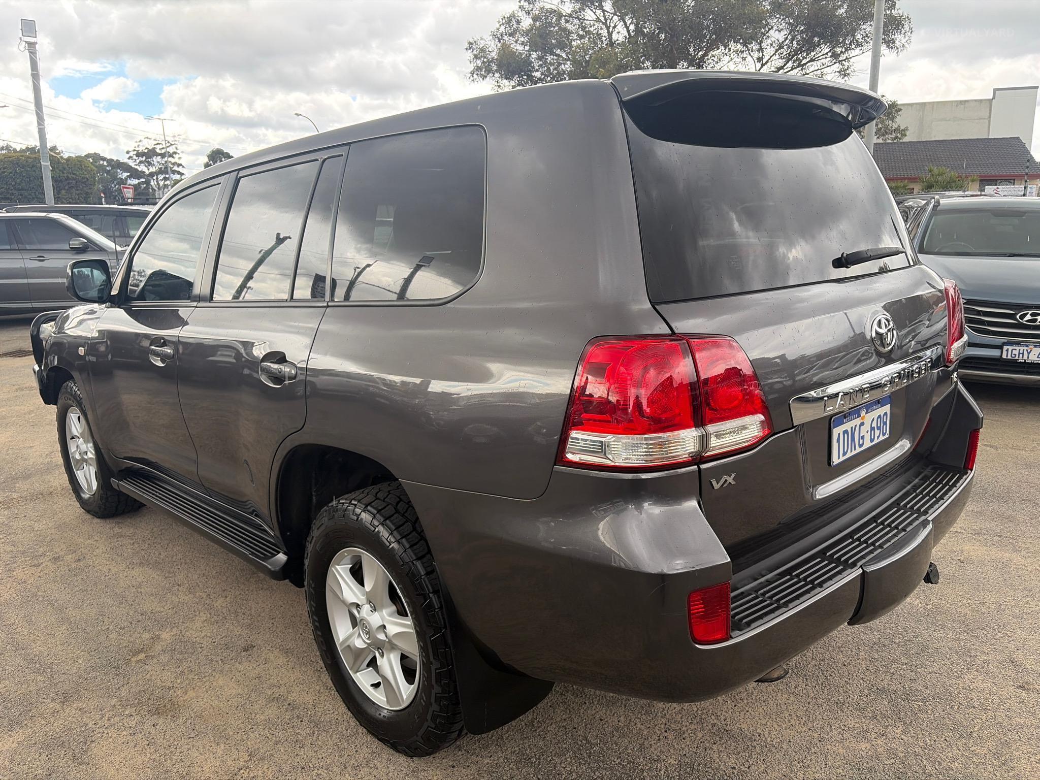 TOYOTA LANDCRUISER