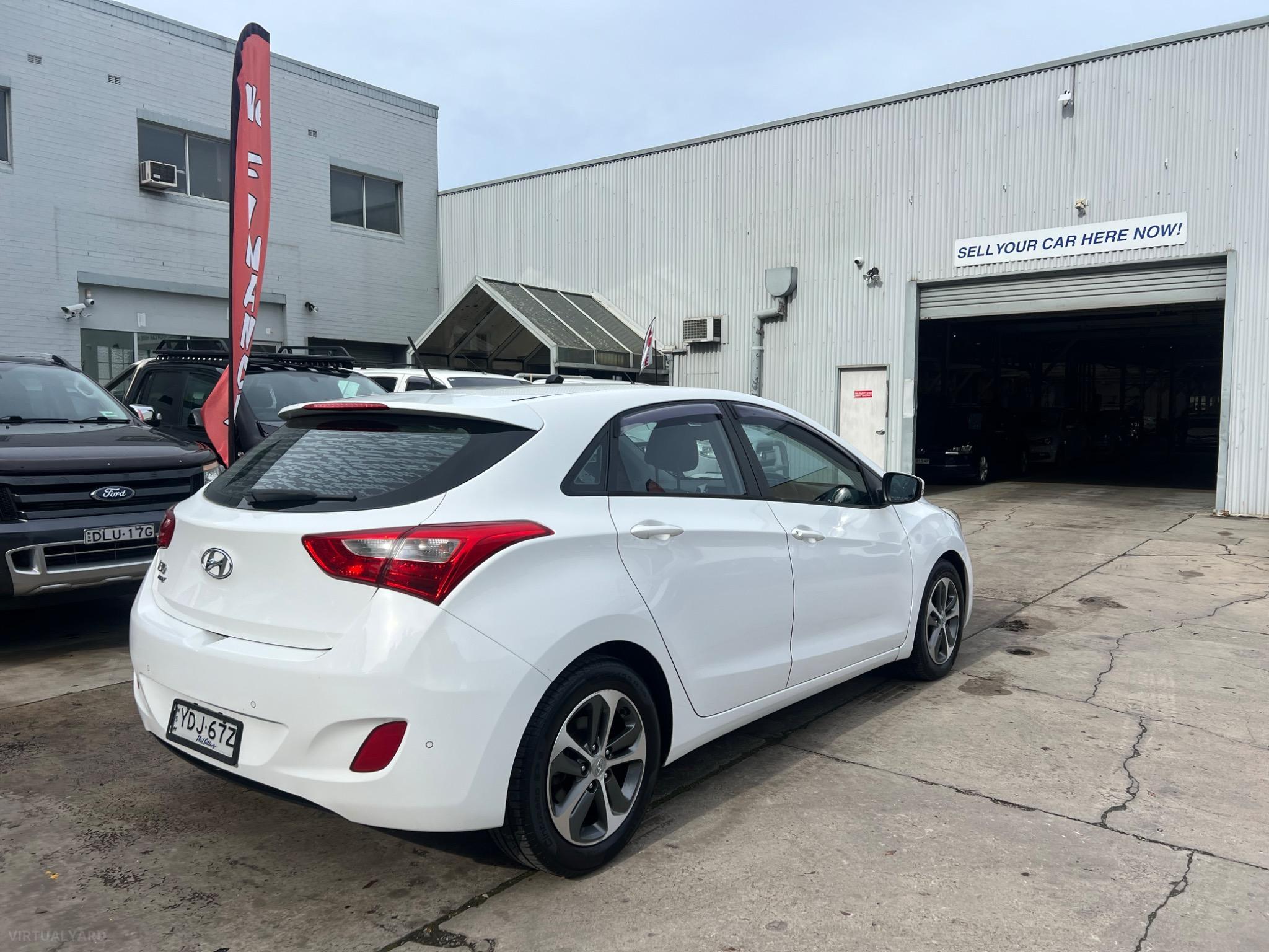 HYUNDAI i30