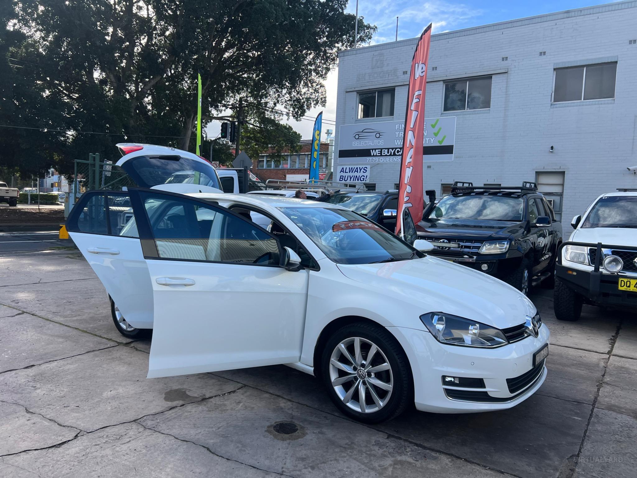 VOLKSWAGEN GOLF