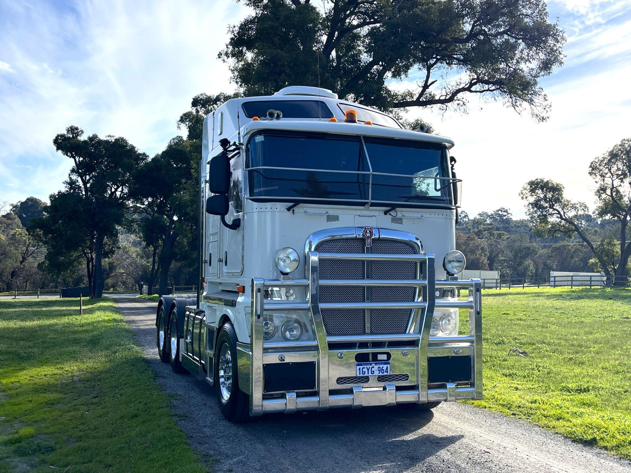 KENWORTH K200