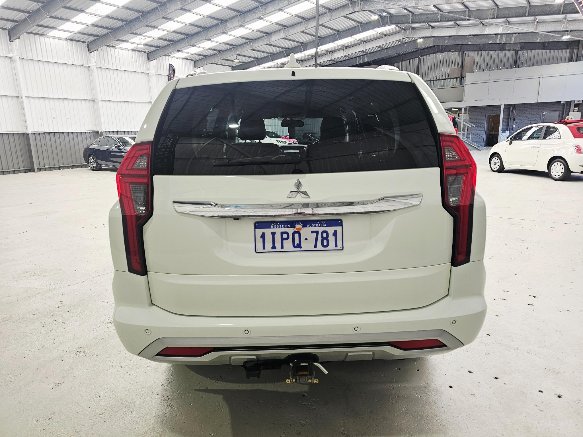 MITSUBISHI PAJERO SPORT