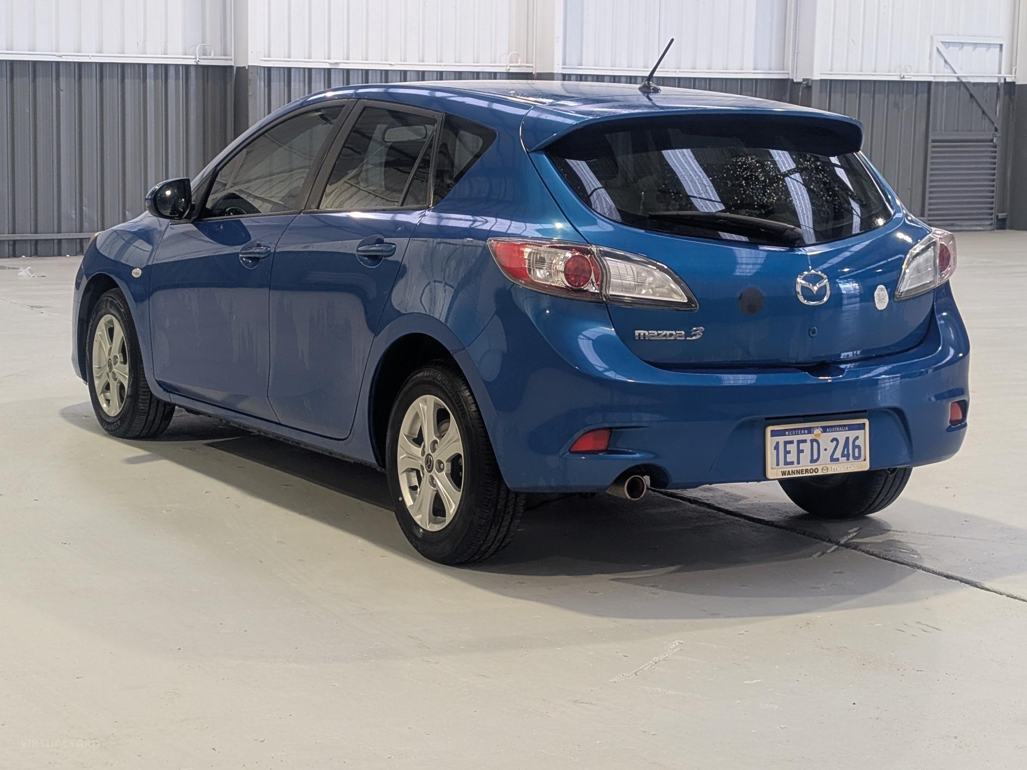 MAZDA MAZDA3