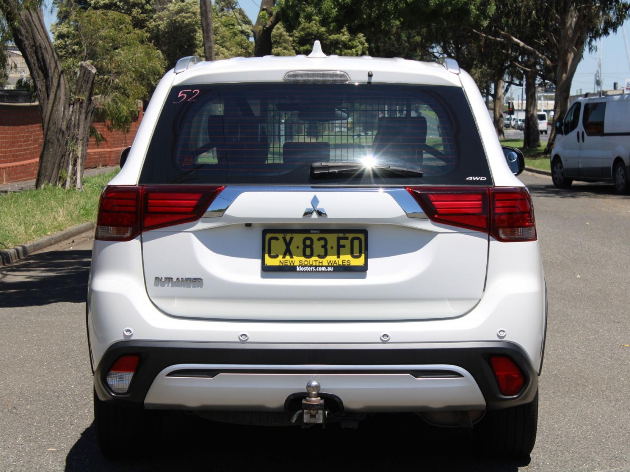 MITSUBISHI OUTLANDER