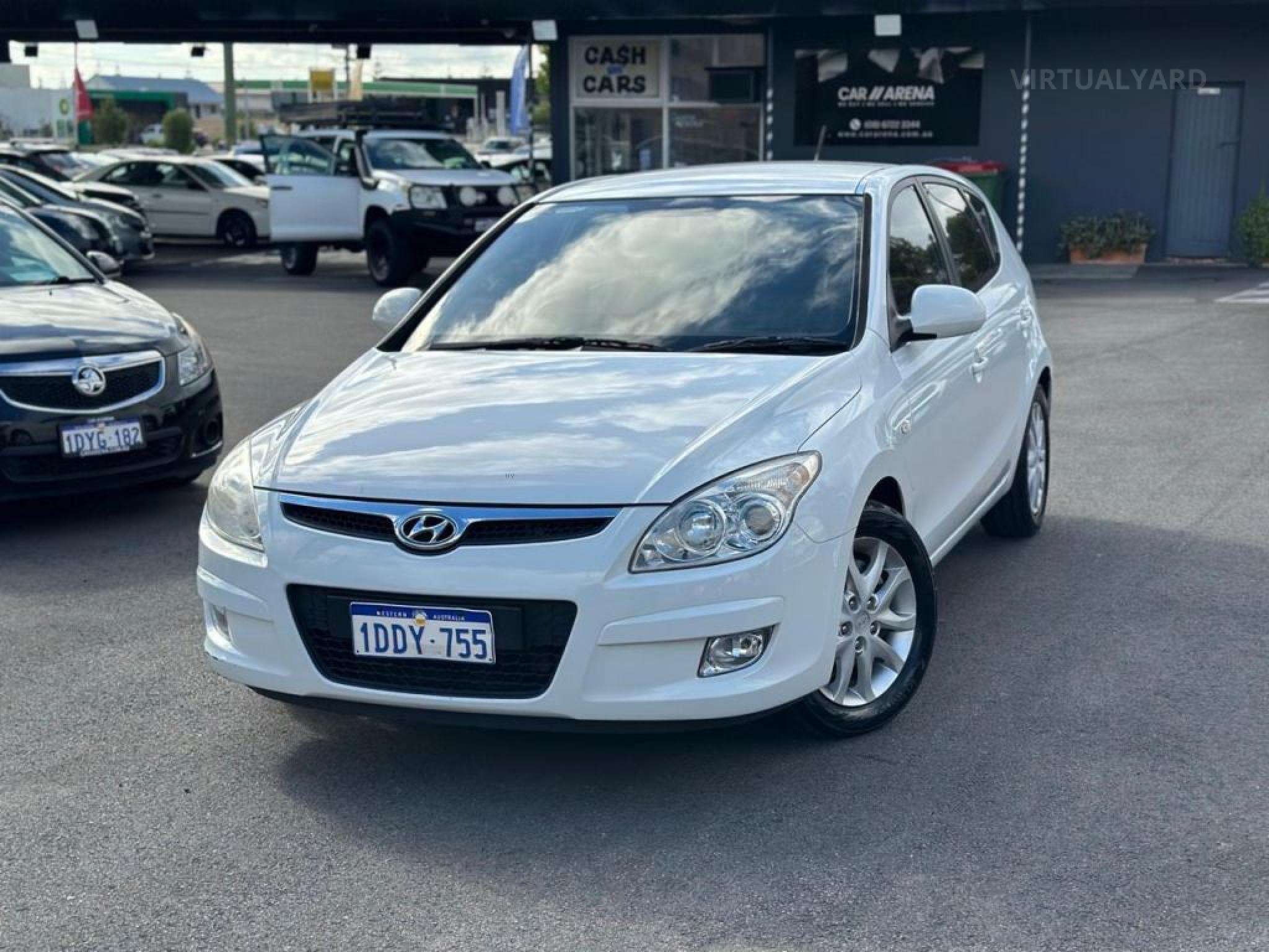 HYUNDAI i30