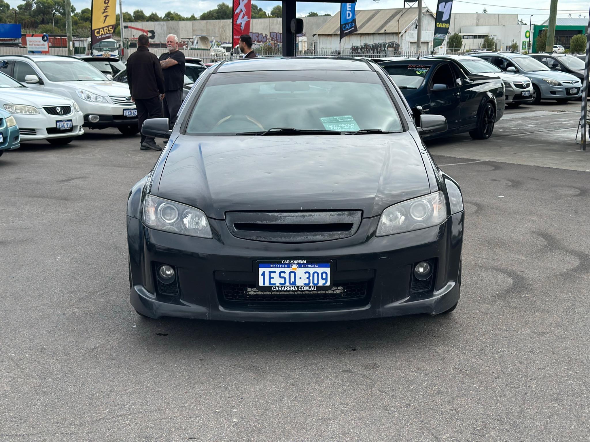 HOLDEN COMMODORE
