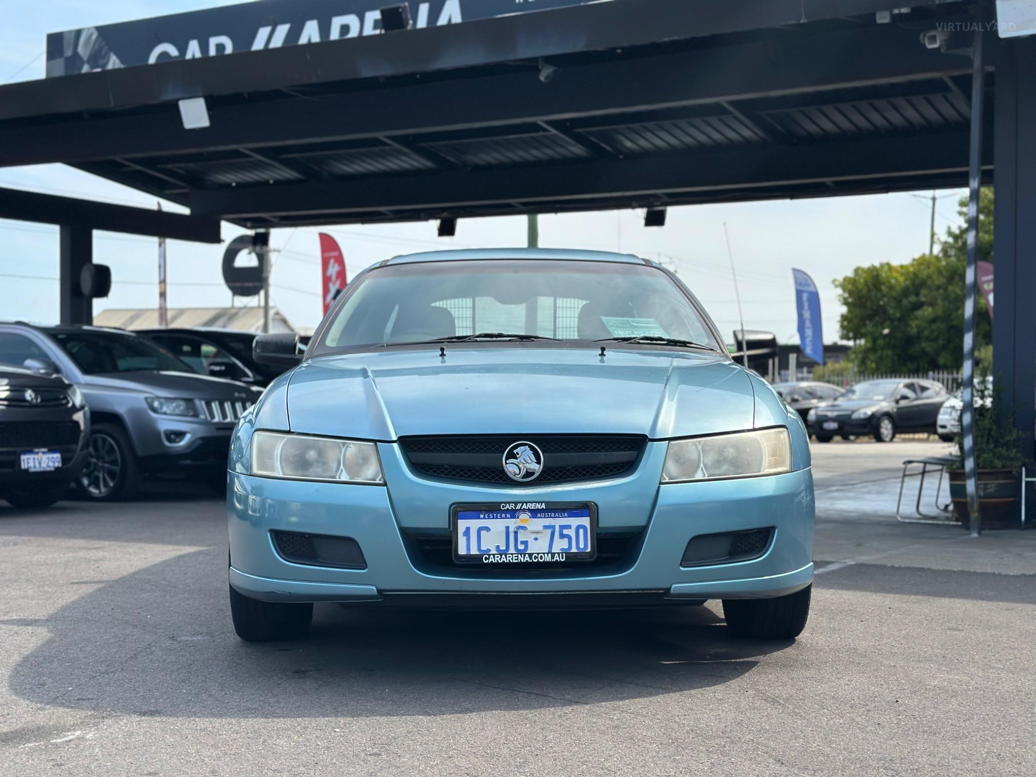 HOLDEN COMMODORE
