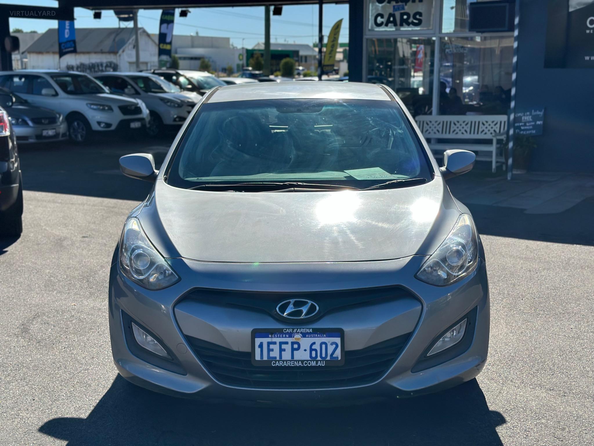 HYUNDAI i30